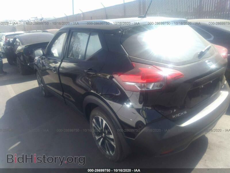 2019 Nissan KICKS (VIN 3N1CP5CU9KL517536) — photo 3 of 11