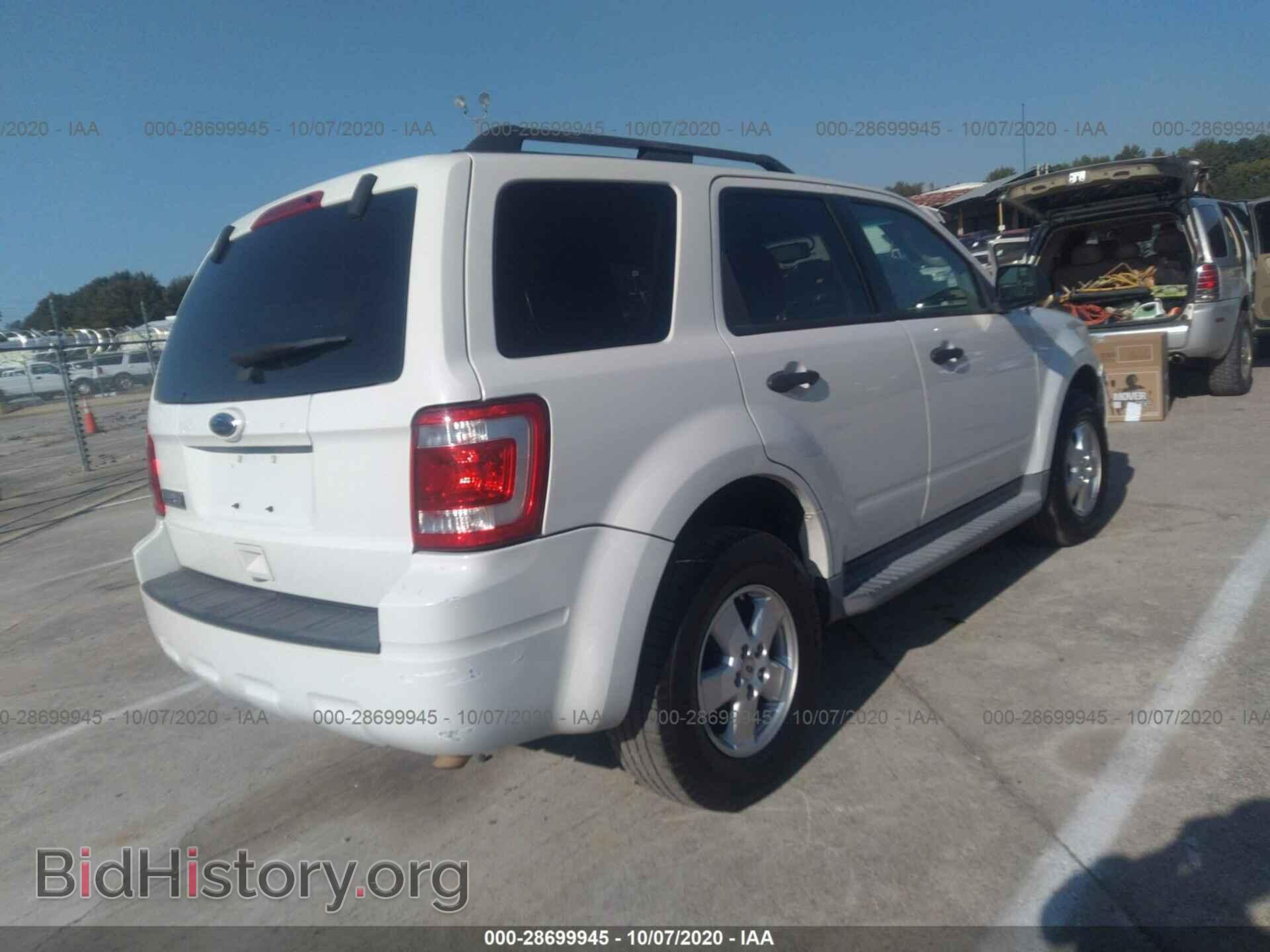 2011 FORD ESCAPE - VIN: 1FMCU0D75BKA41851 - Фото 4