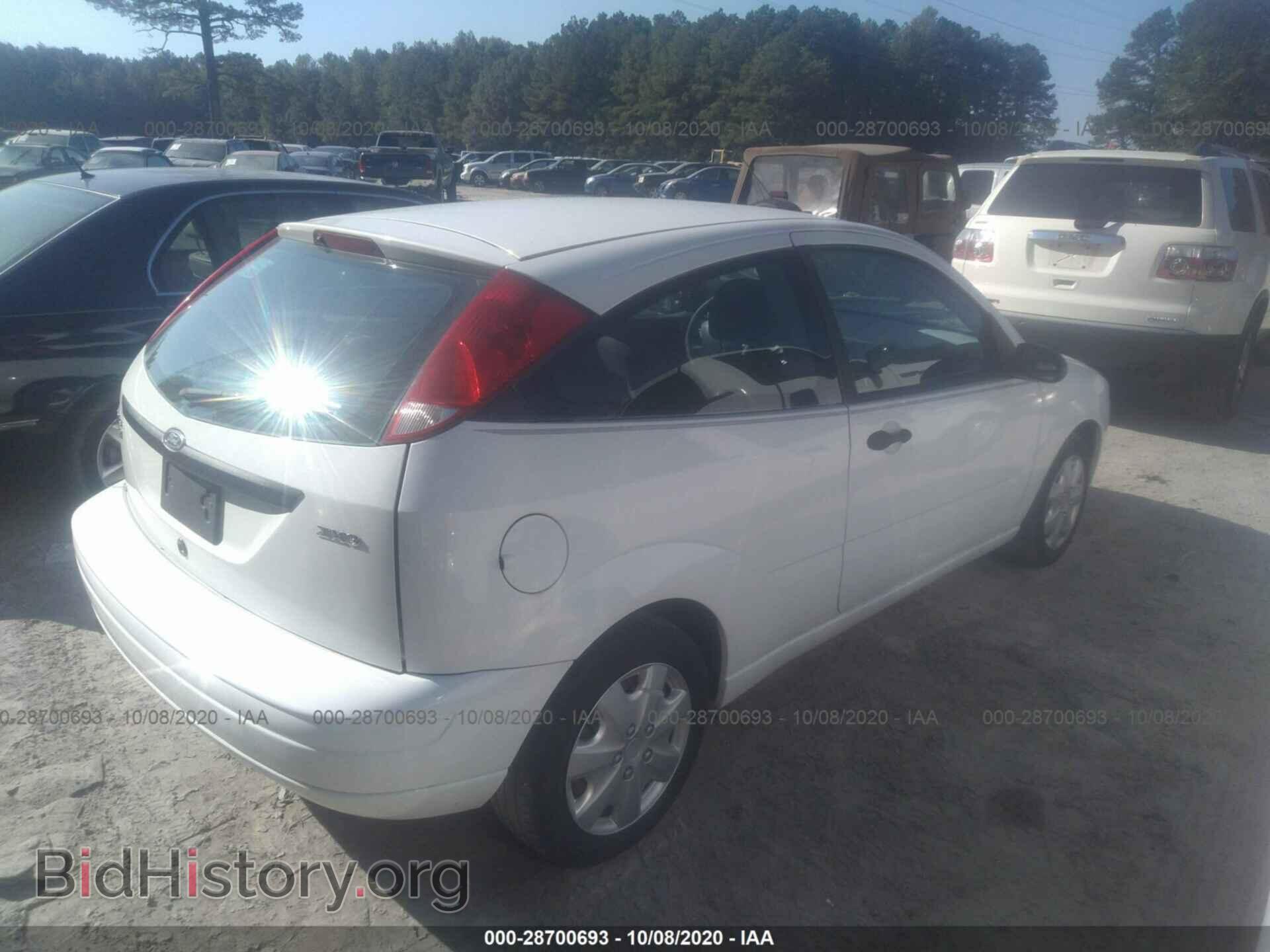 2005 FORD FOCUS - VIN: 3FAFP31N55R104952 - Фото 4
