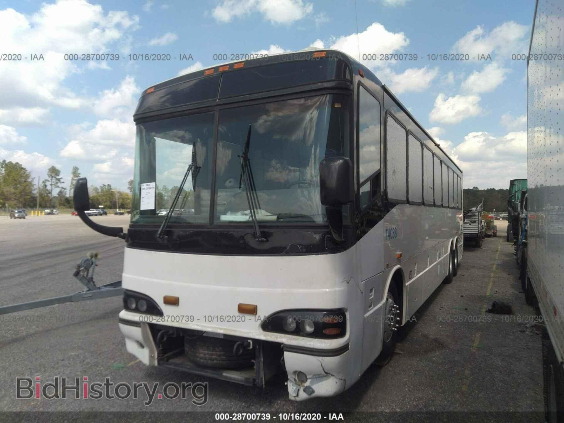 2004 BLUE BIRD BUS - VIN: 1BDGNB2A84W100185 - Photo 2