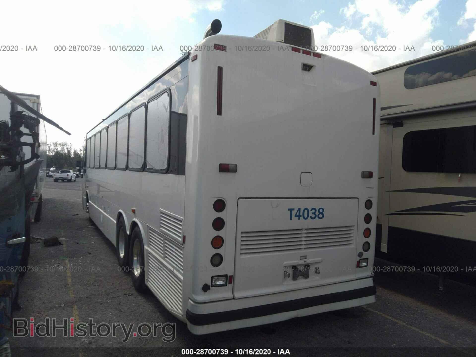2004 BLUE BIRD BUS - VIN: 1BDGNB2A84W100185 - Photo 3
