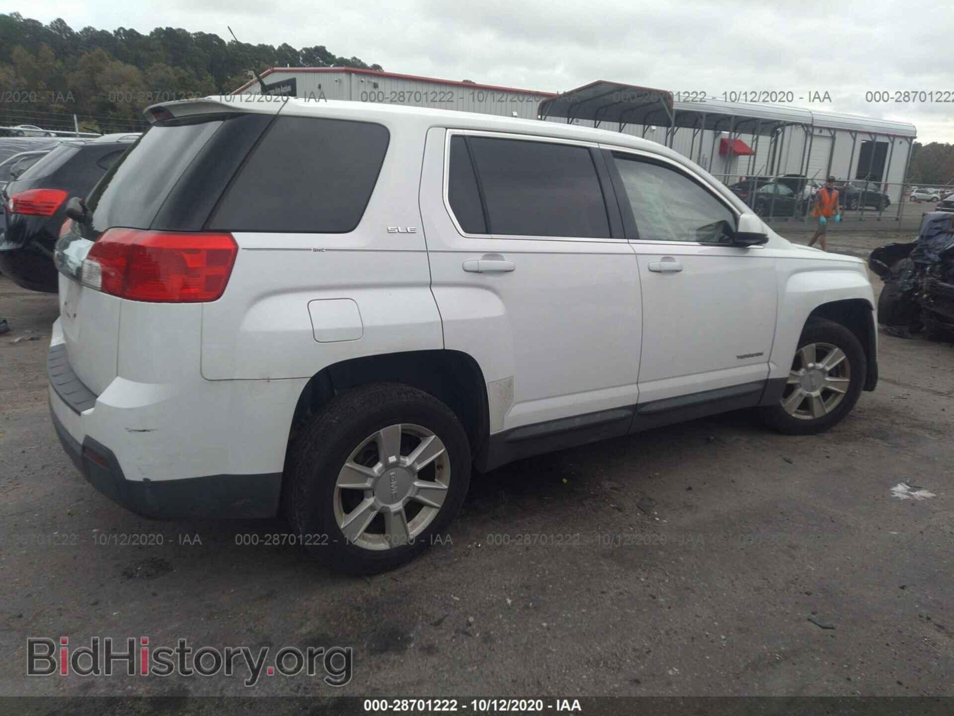 2011 GMC TERRAIN - VIN: 2CTALMECXB6314002 - Photo 4