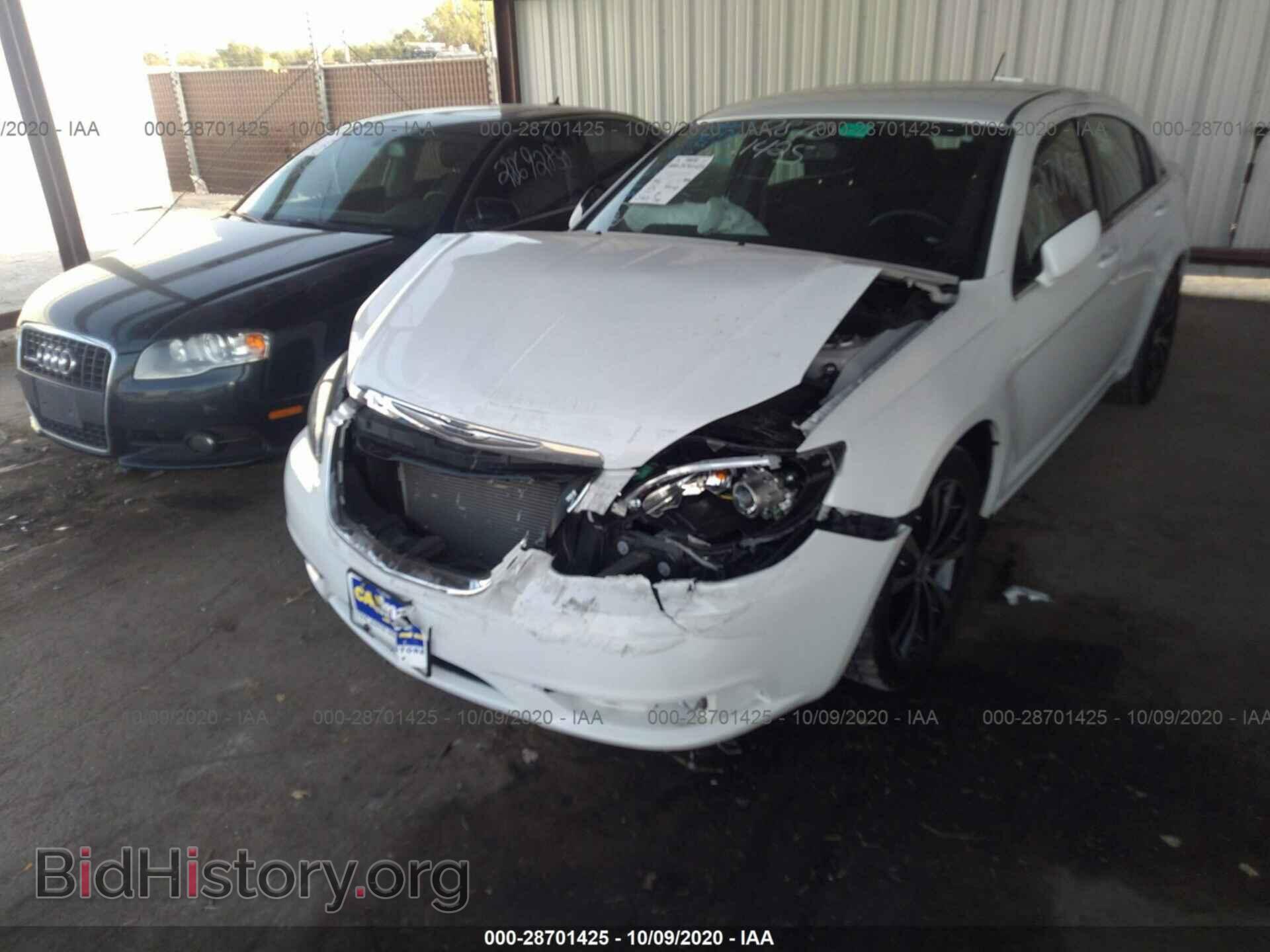 2014 CHRYSLER 200 - VIN: 1C3CCBBG4EN152744 - Фото 6