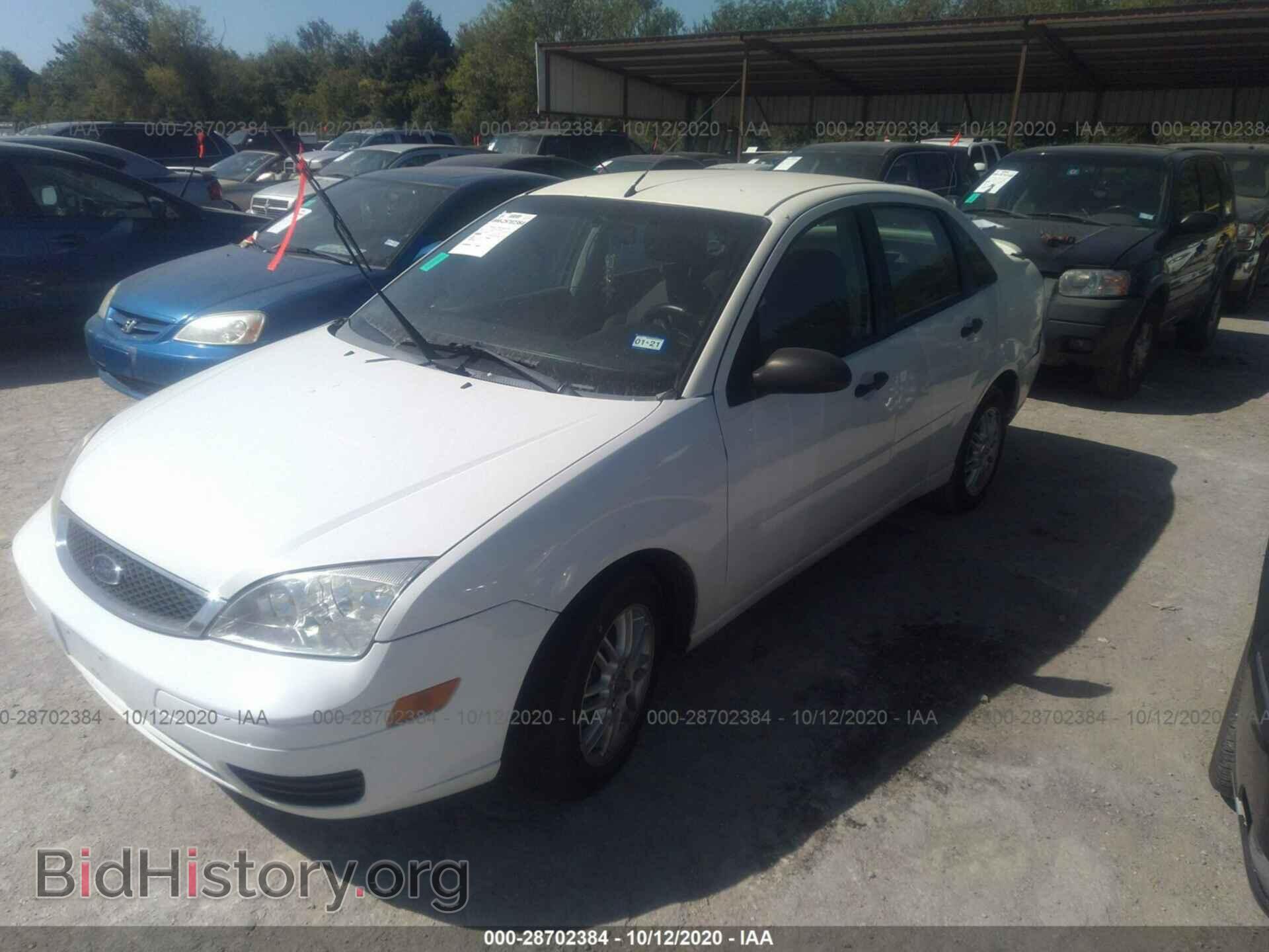 2006 FORD FOCUS - VIN: 1FAHP34N76W149183 - Photo 2