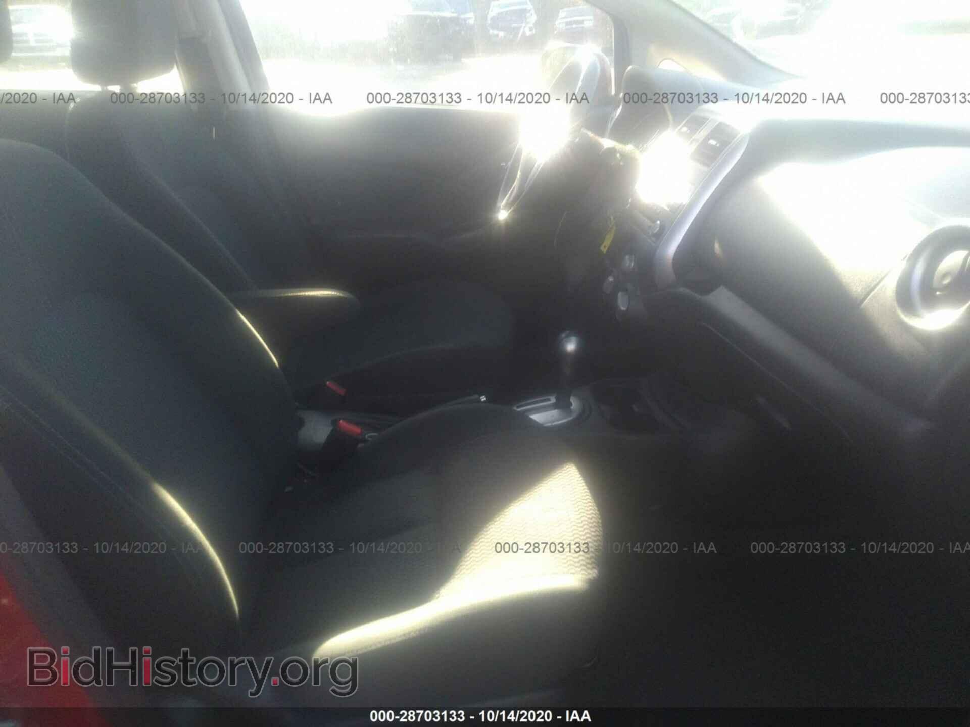 2014 NISSAN VERSA NOTE - VIN: 3N1CE2CP1EL374262 - Фото 5
