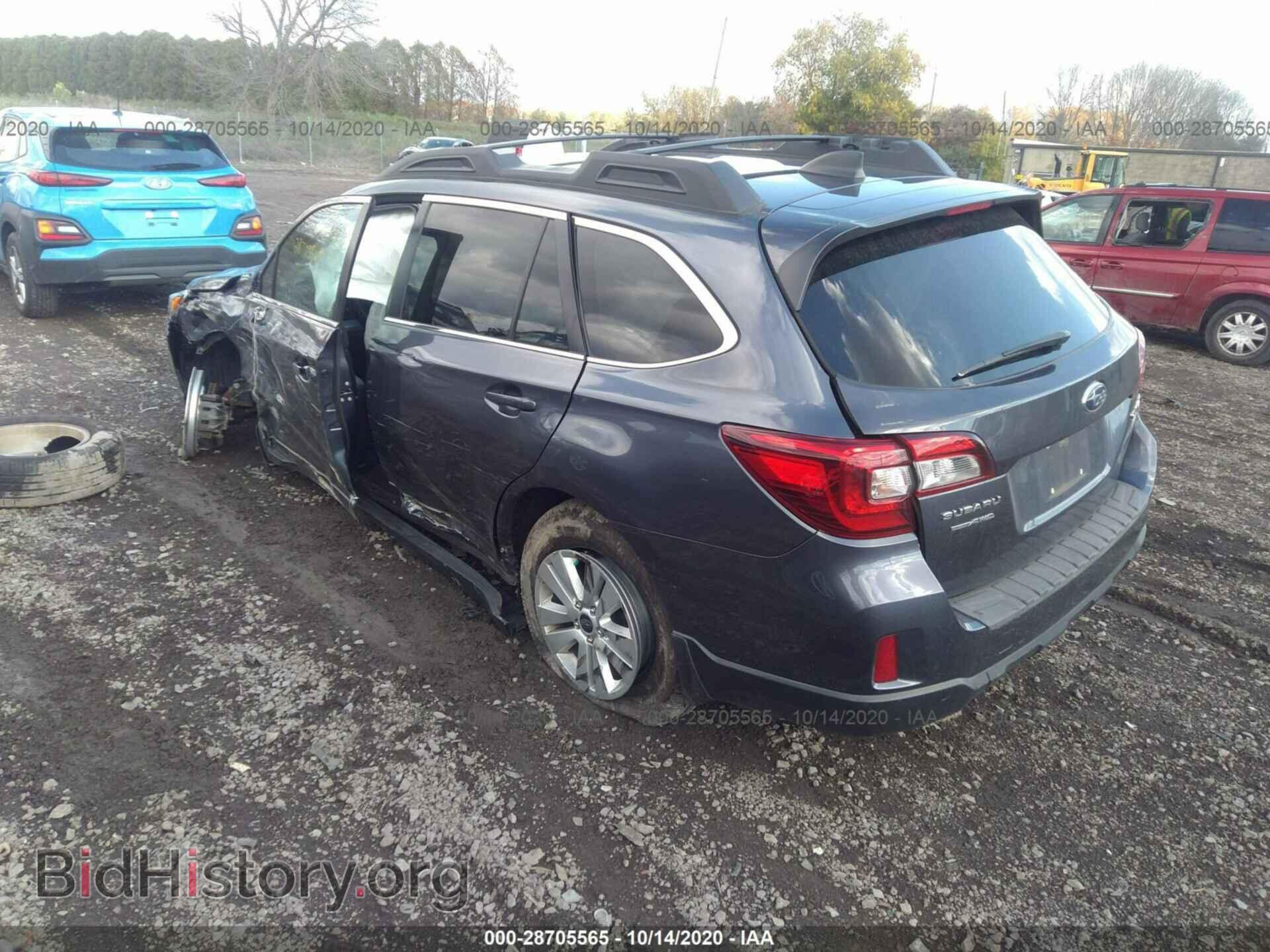 2017 SUBARU OUTBACK - VIN: 4S4BSAFC0H3203261 - Фото 3