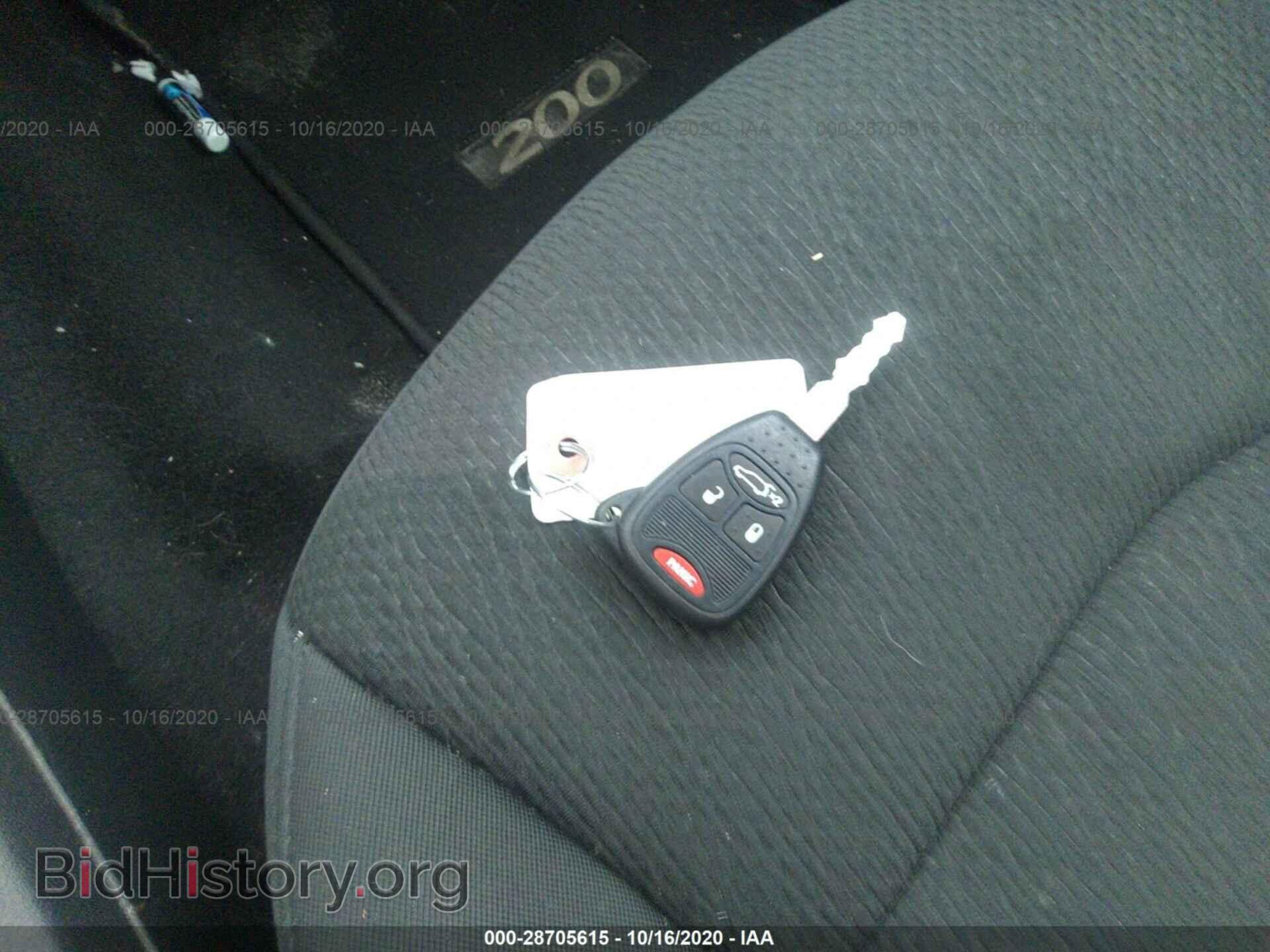 2011 CHRYSLER 200 - VIN: 1C3BC1FB5BN603714 - Photo 11