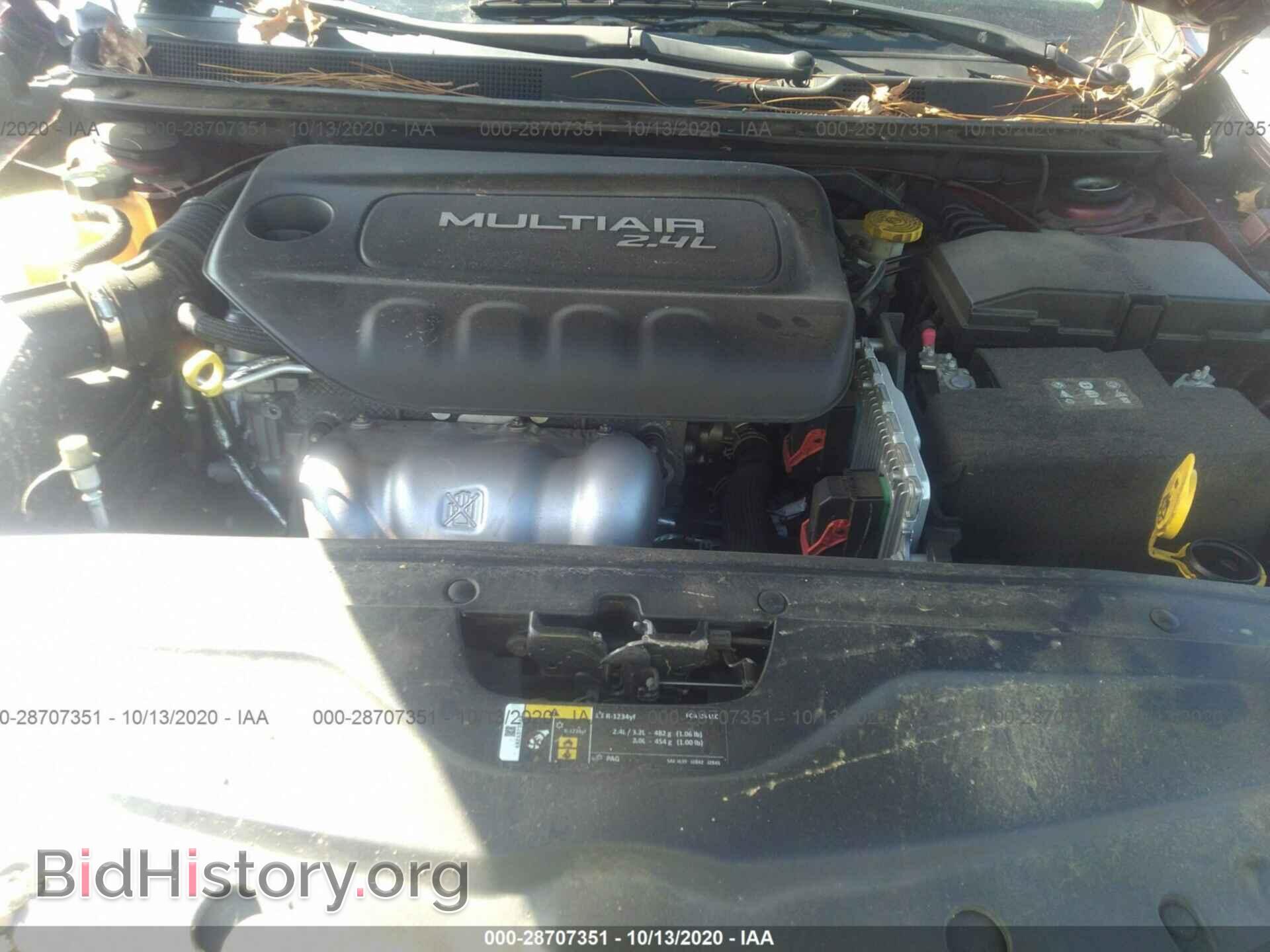 2016 CHRYSLER 200 - VIN: 1C3CCCAB9GN152477 - Фото 10