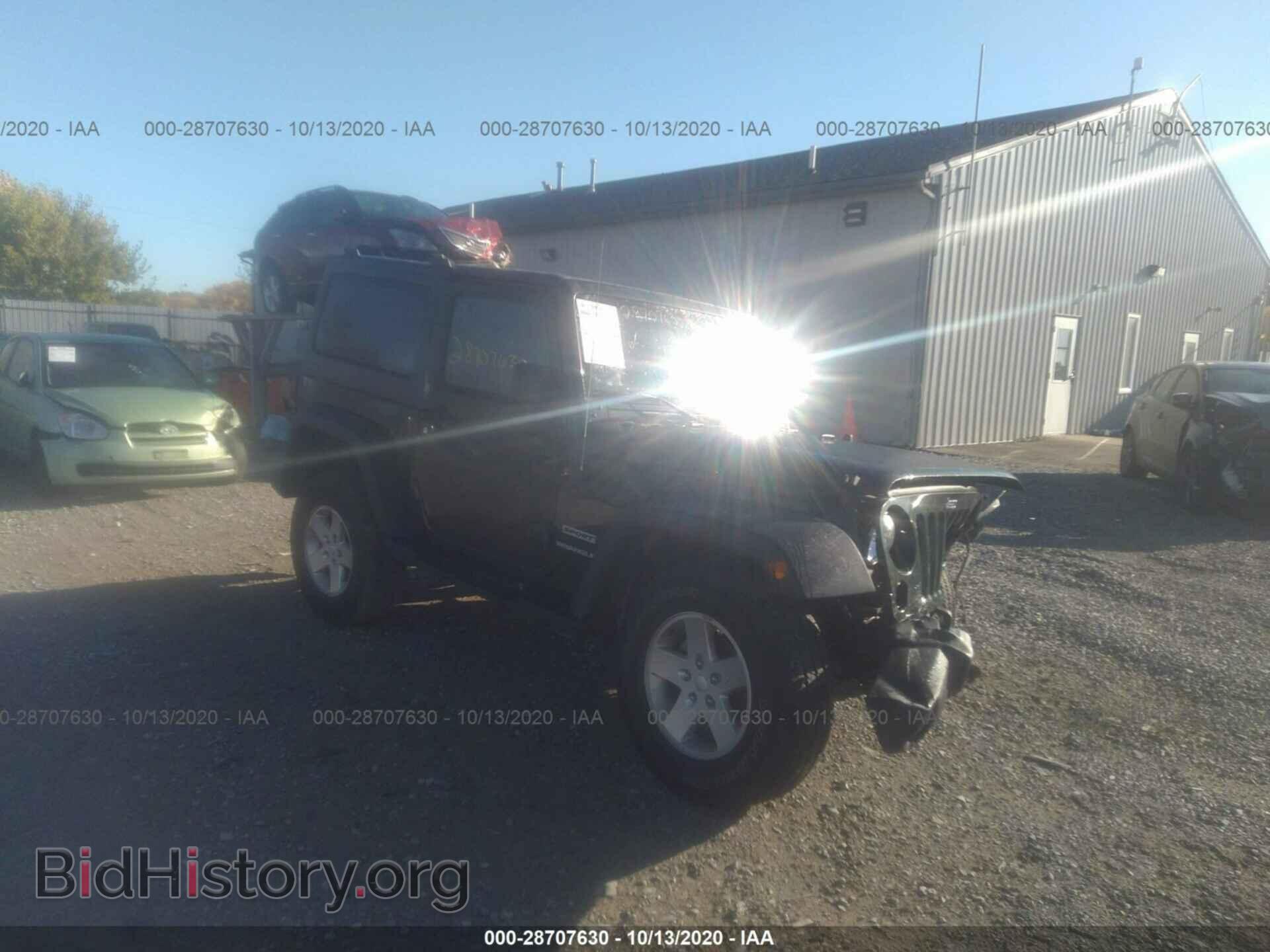 Фотография 1J4AA2D17BL595229 - JEEP WRANGLER 2011