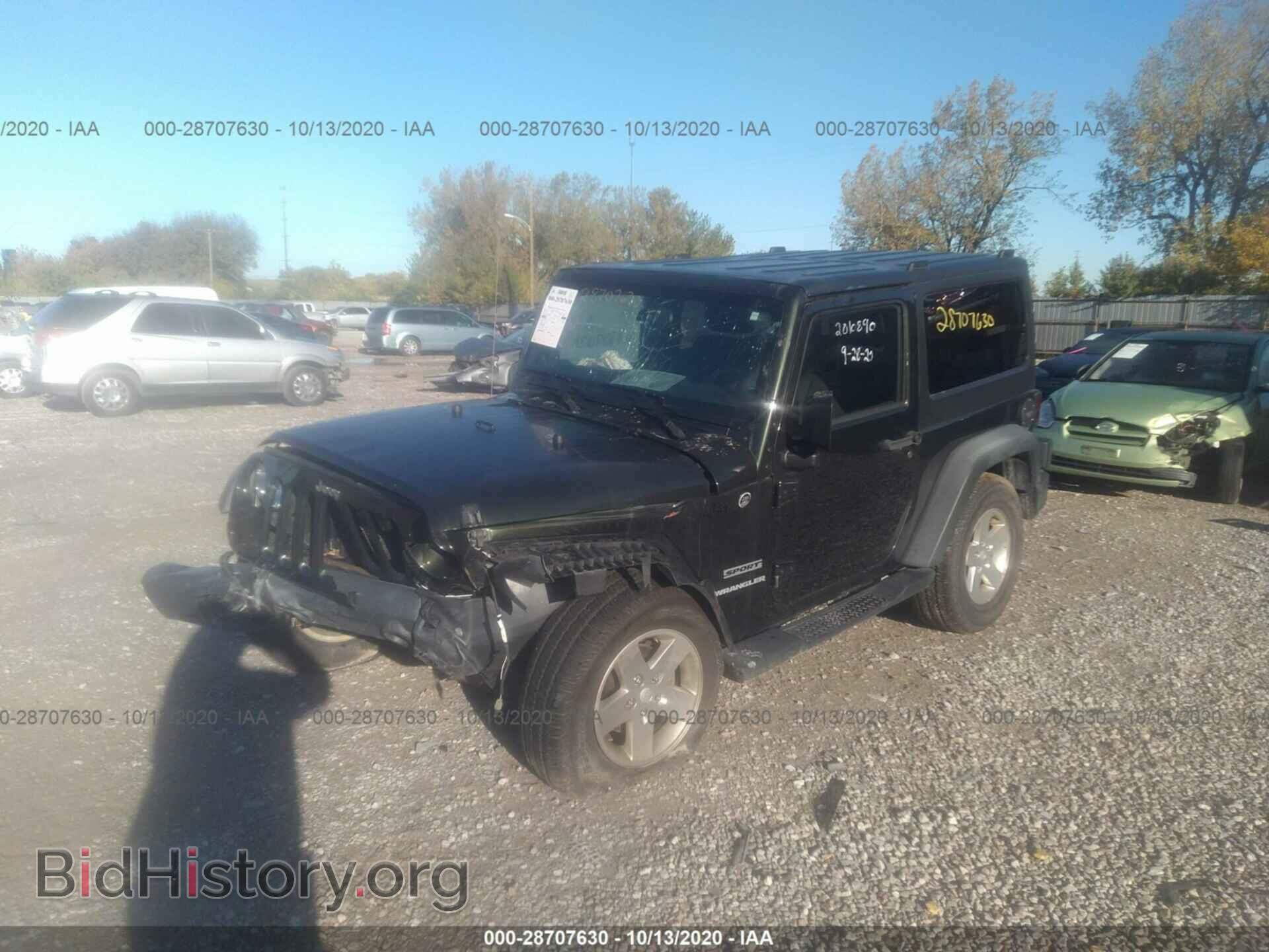 2011 JEEP WRANGLER - VIN: 1J4AA2D17BL595229 - Фото 2