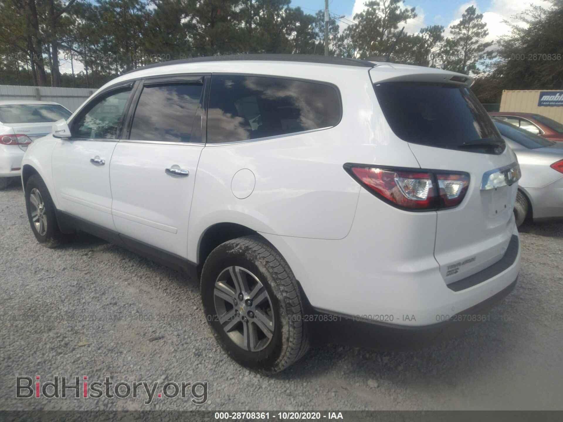 2017 CHEVROLET TRAVERSE - VIN: 1GNKRHKDXHJ164902 - Фото 3
