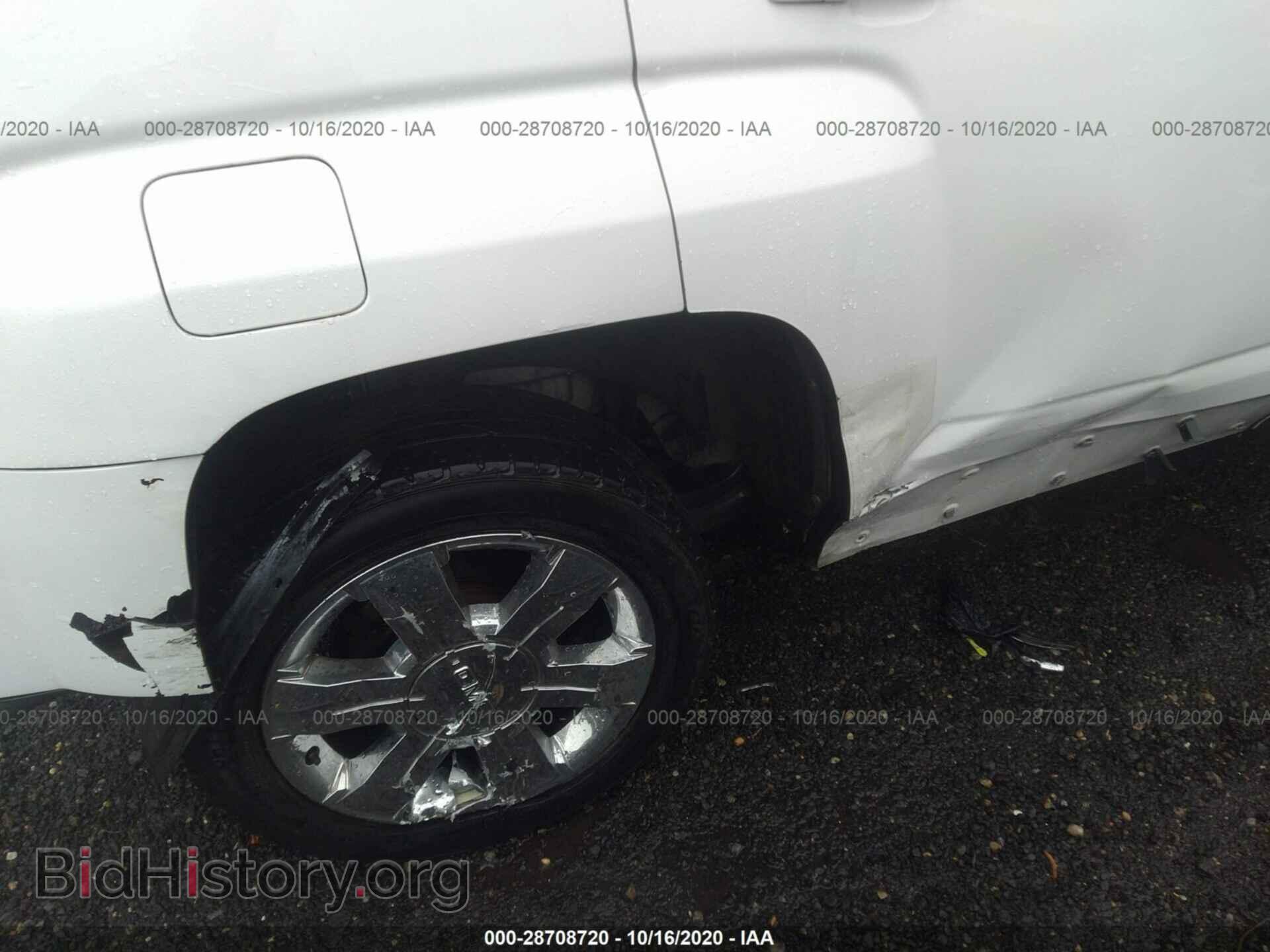 2011 GMC TERRAIN - VIN: 2CTFLUE52B6232076 - Photo 6