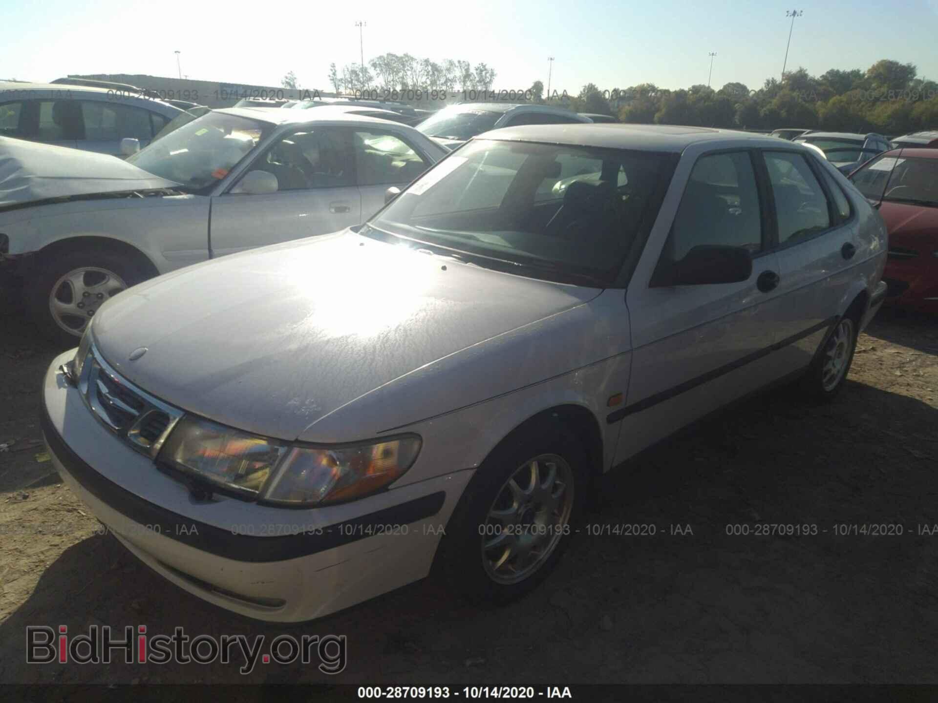 2000 SAAB 9-3 - VIN: YS3DD58H1Y2016441 - Photo 2
