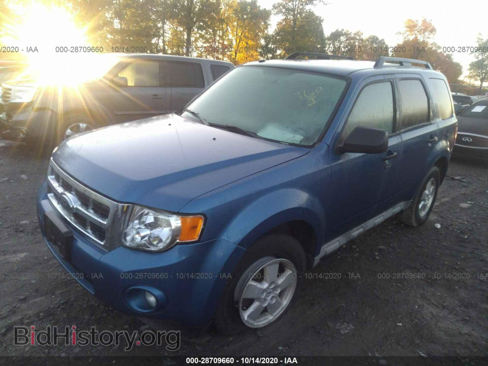 2009 FORD ESCAPE - VIN: 1FMCU93G59KC30306 - Фото 2