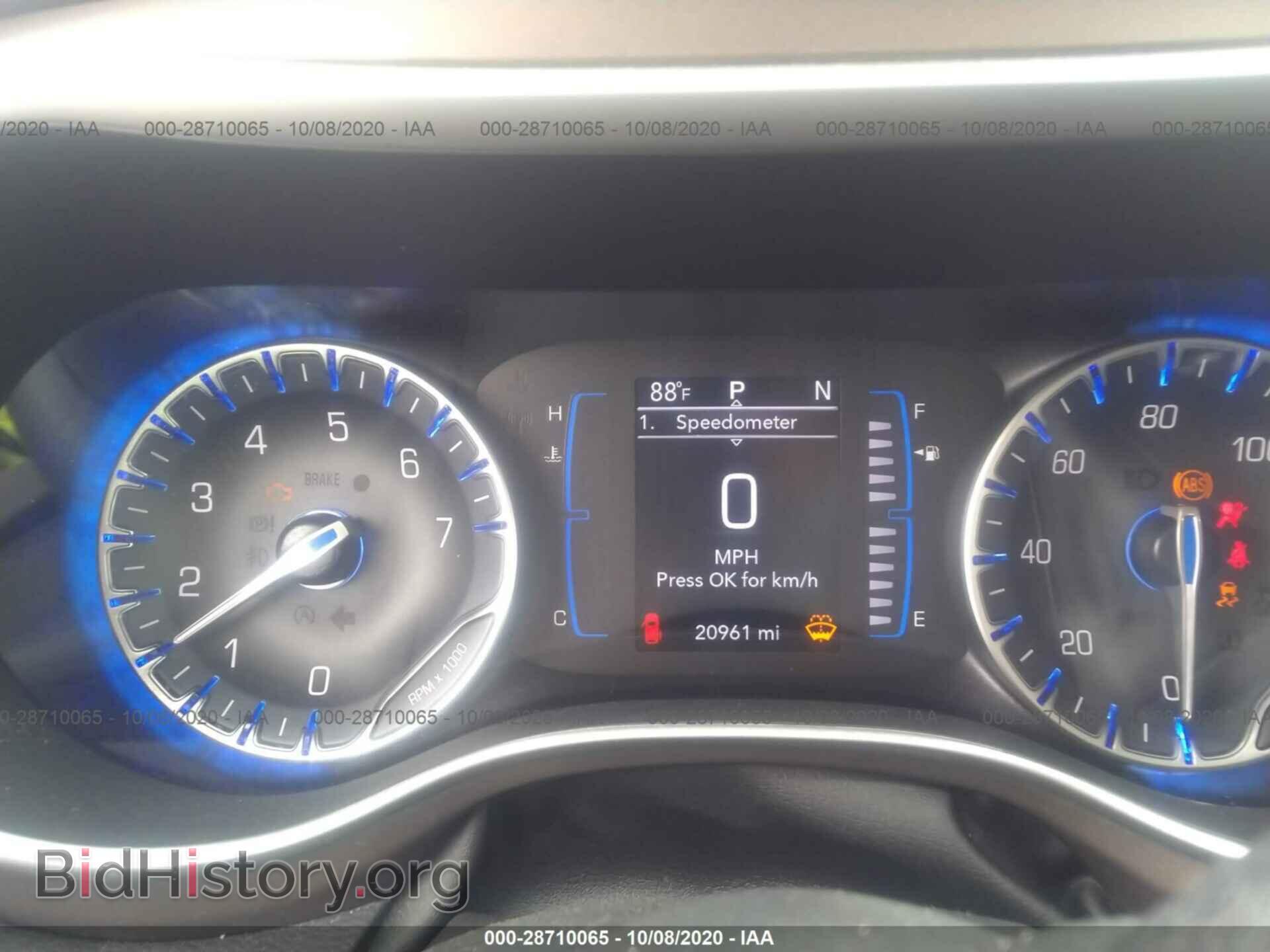 2020 CHRYSLER VOYAGER - VIN: 2C4RC1DG7LR144523 - Фото 7