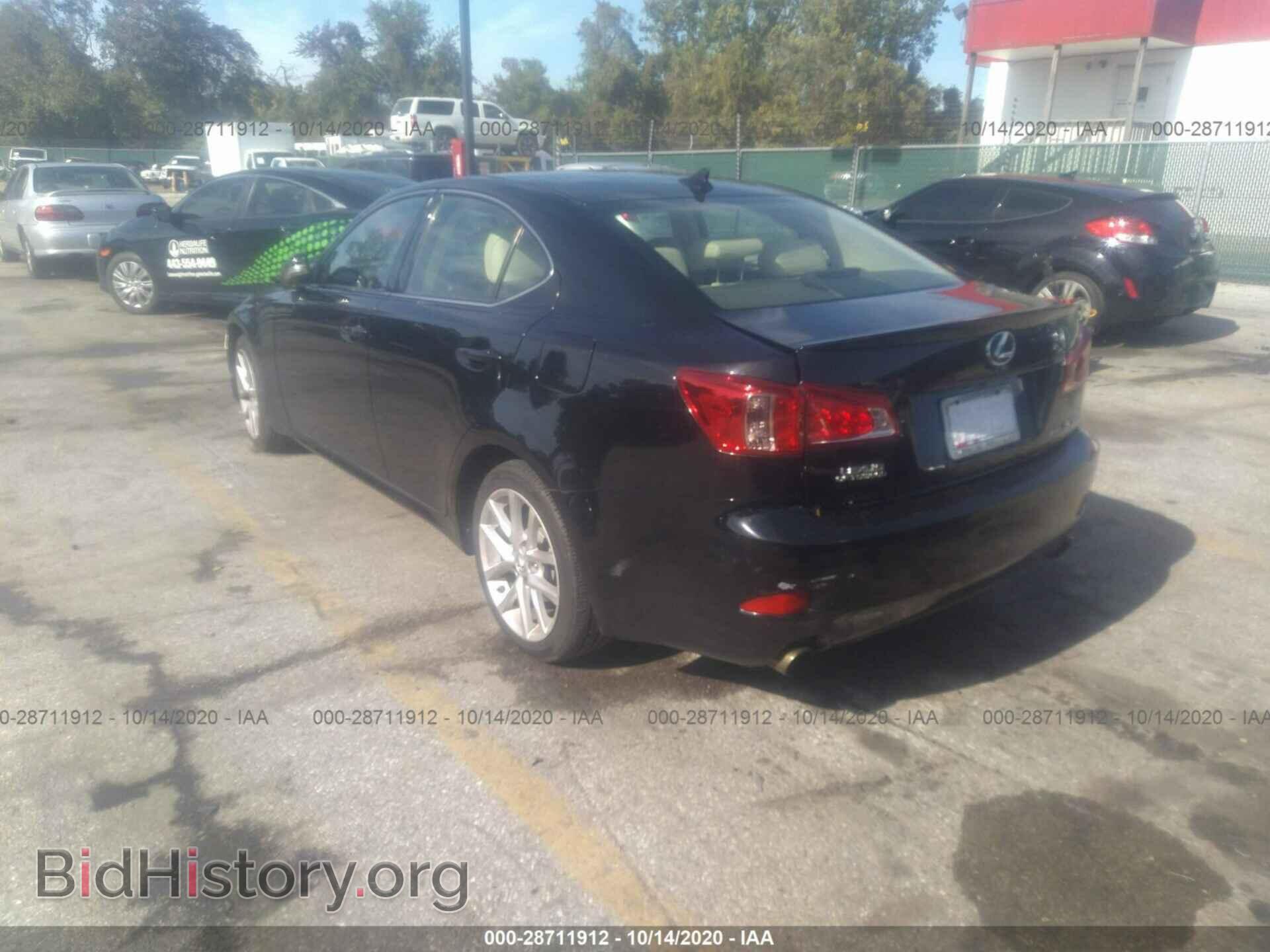 2011 LEXUS IS 350 - VIN: JTHCE5C24B5000516 - Photo 3