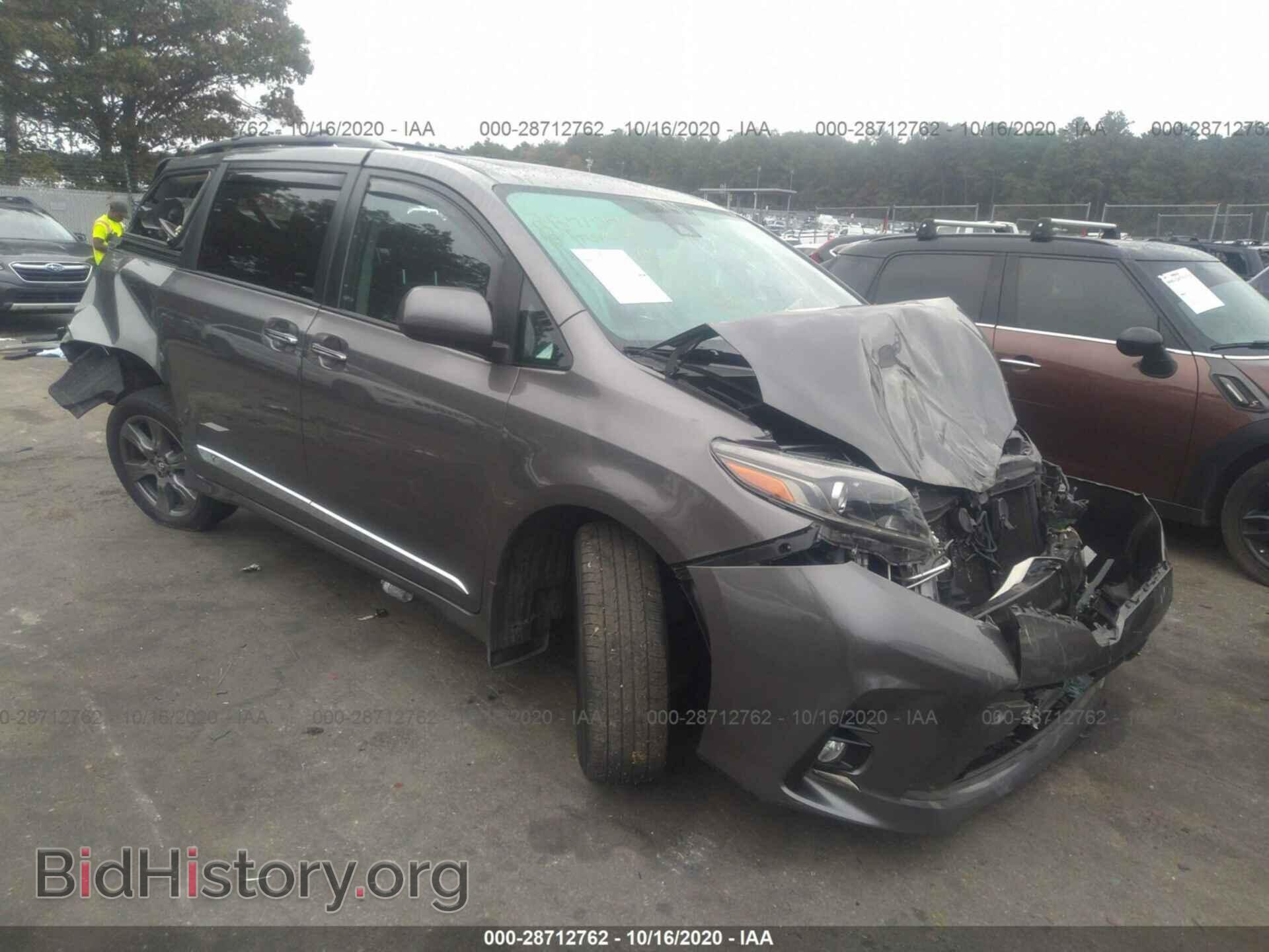 Photo 5TDXZ3DC5JS957149 - TOYOTA SIENNA 2018