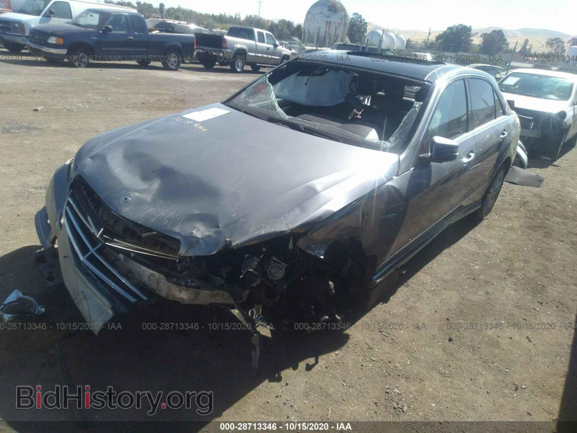 2012 MERCEDES-BENZ E-CLASS - VIN: WDDHF5KB6CA571705 - Фото 2