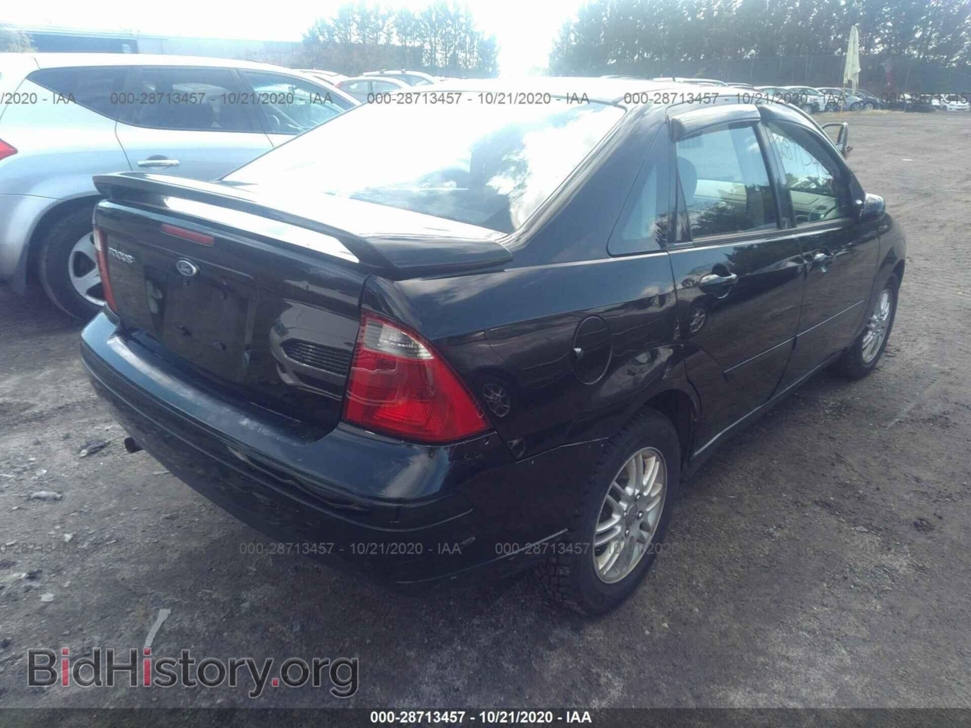 2005 FORD FOCUS - VIN: 1FAFP38Z35W171958 - Фото 4