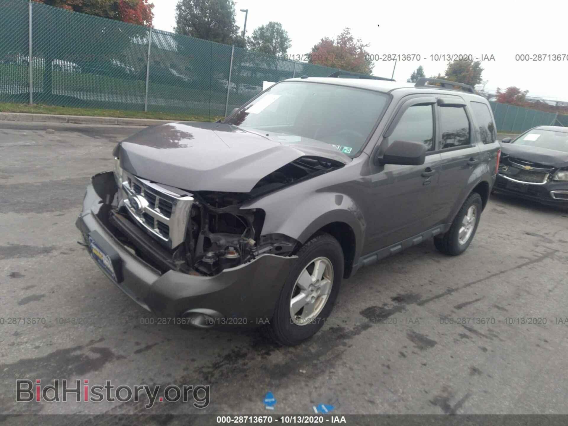 2011 FORD ESCAPE - VIN: 1FMCU0D71BKA83224 - Фото 2