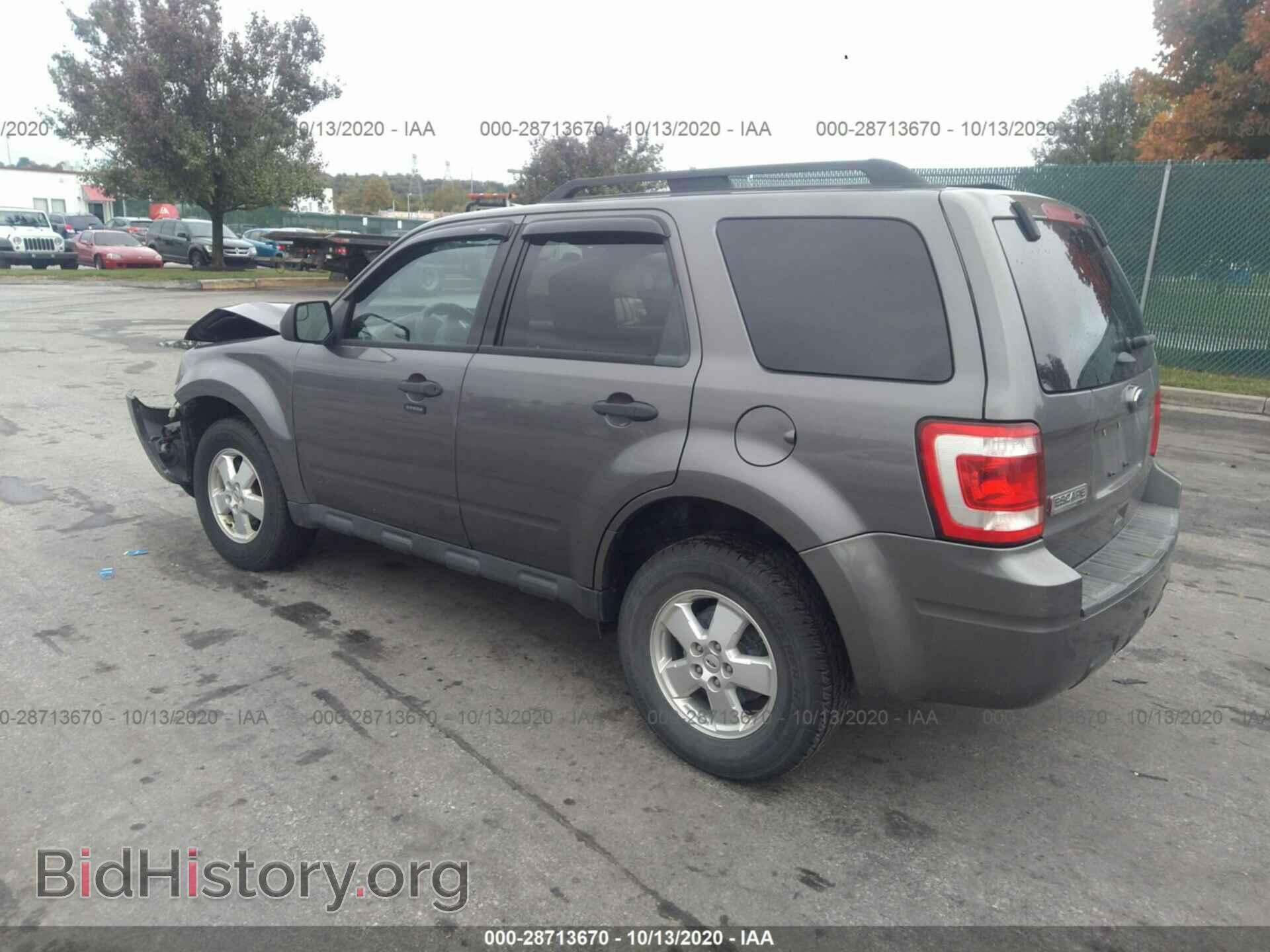 2011 FORD ESCAPE - VIN: 1FMCU0D71BKA83224 - Фото 3