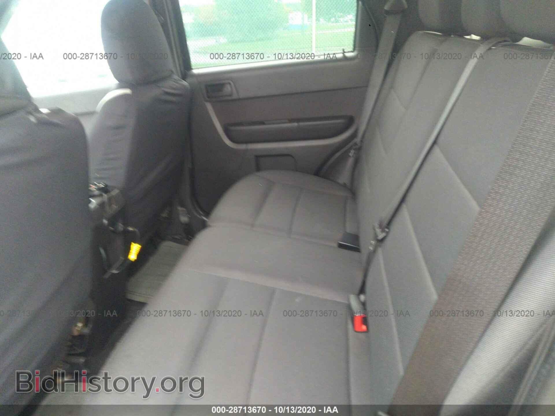 2011 FORD ESCAPE - VIN: 1FMCU0D71BKA83224 - Фото 8