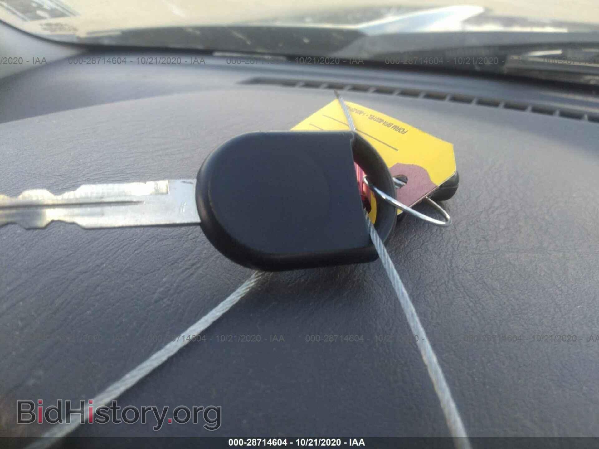 2005 FORD ESCAPE - VIN: 1FMYU03185KB17618 - Фото 11