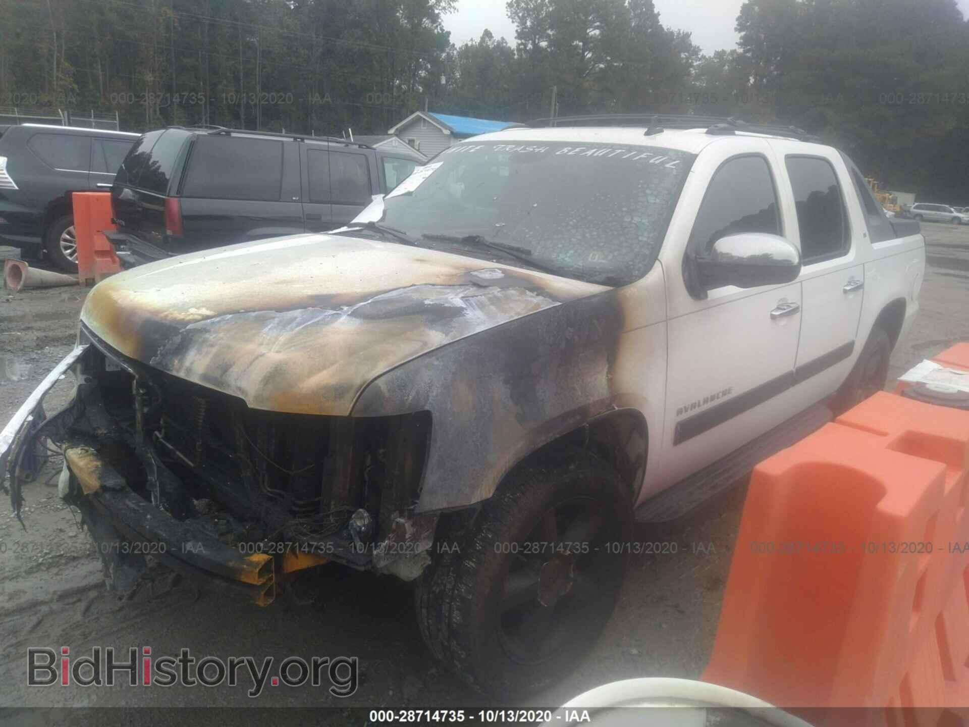 2012 CHEVROLET AVALANCHE - VIN: 3GNMCFE06CG212235 - Фото 2