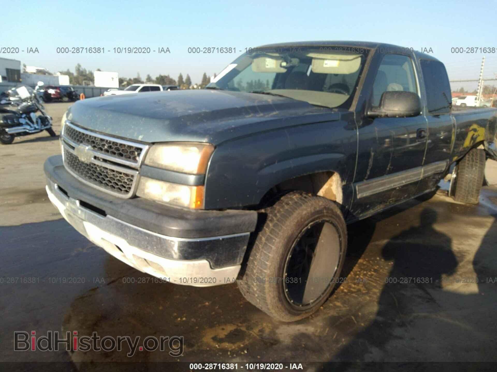 2006 CHEVROLET SILVERADO 1500 - VIN: 1GCEC19VX6Z222177 - Фото 2