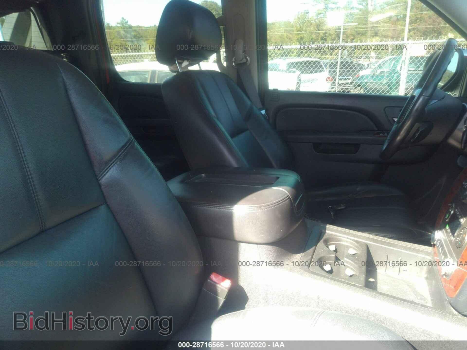2011 CHEVROLET AVALANCHE - VIN: 3GNMCFE0XBG144763 - Фото 5