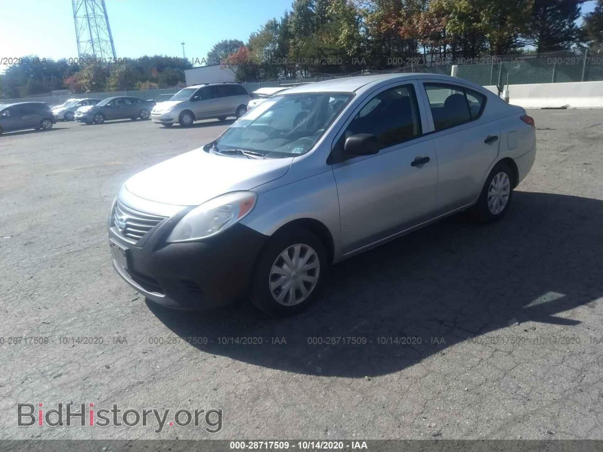 2013 NISSAN VERSA - VIN: 3N1CN7AP3DL827439 - Фото 2