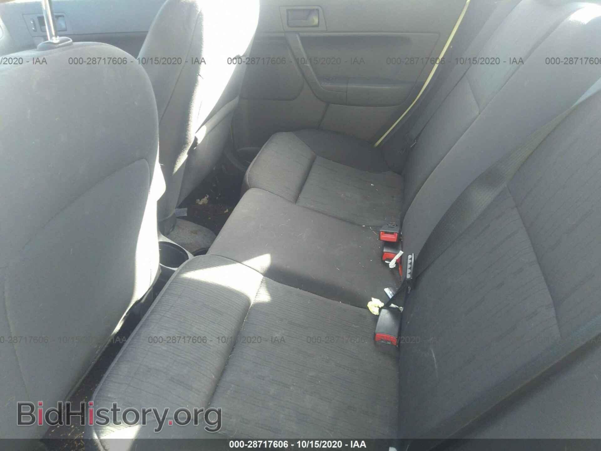 2011 FORD FOCUS - VIN: 1FAHP3FN8BW151130 - Photo 8
