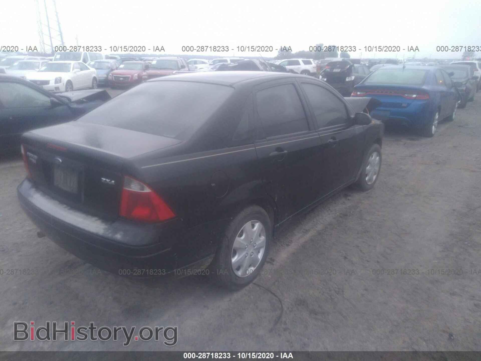 2005 FORD FOCUS - VIN: 1FAFP34N65W221187 - Фото 4