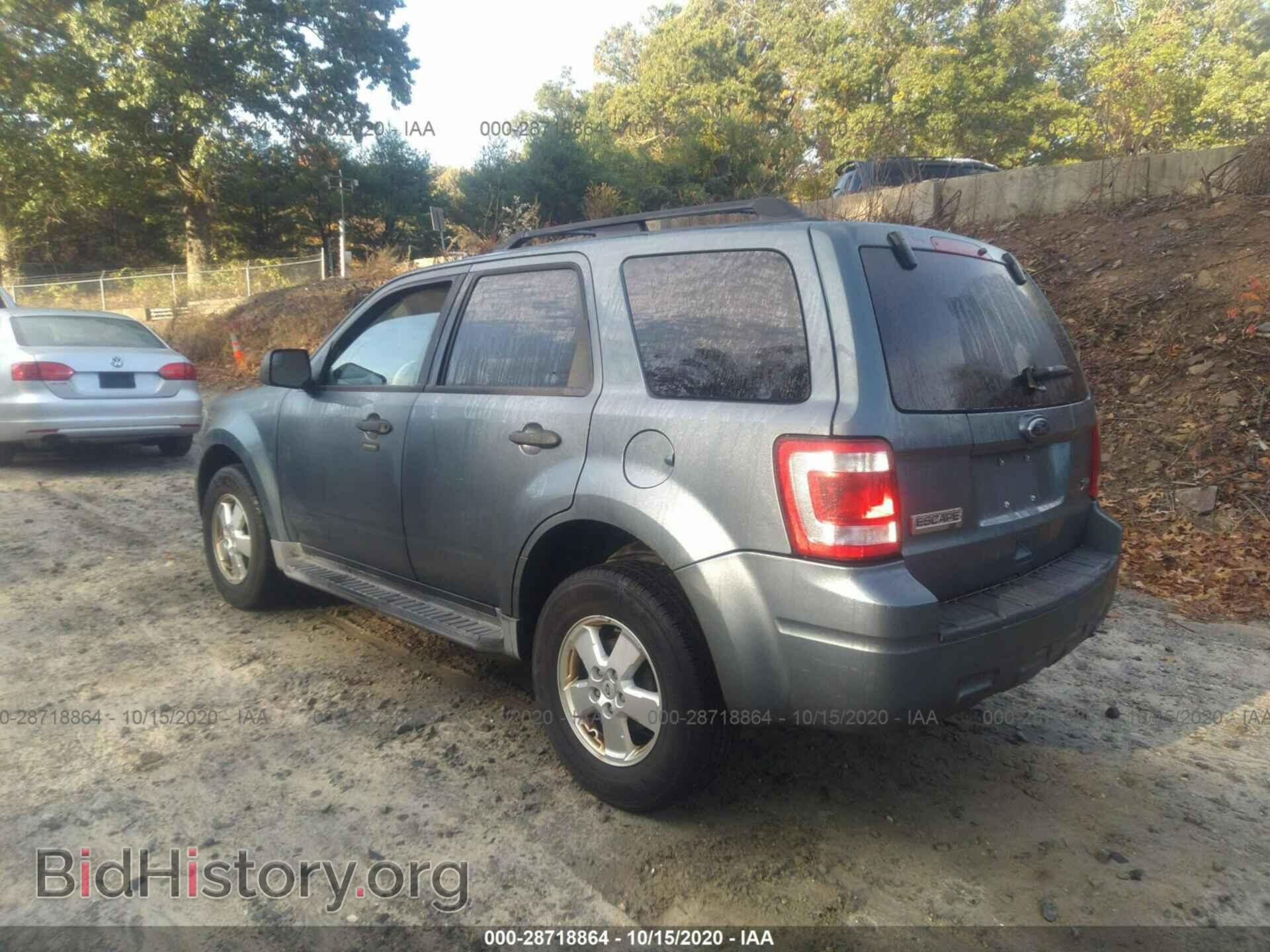 2011 FORD ESCAPE - VIN: 1FMCU9DG1BKA60126 - Фото 3