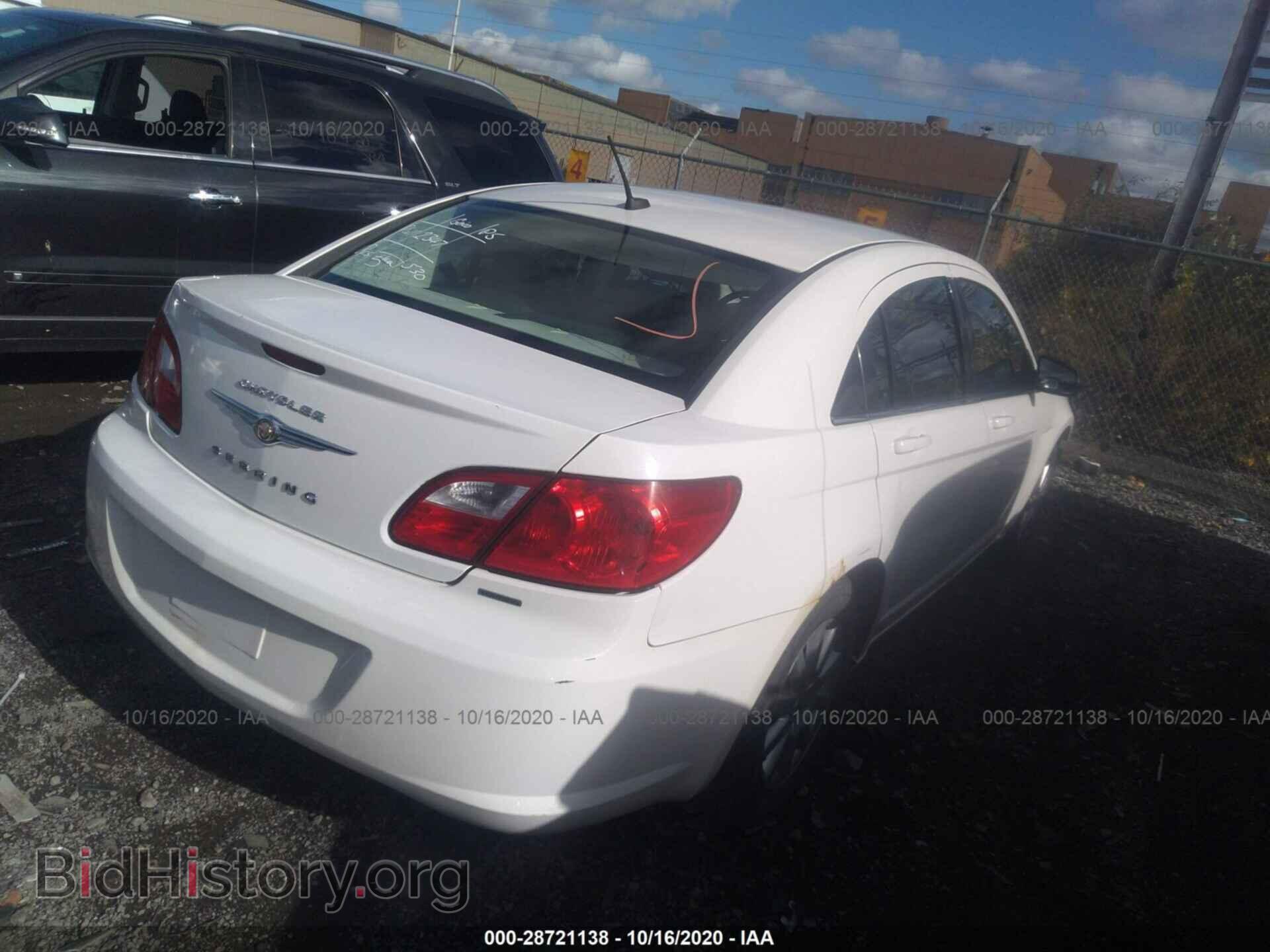 2010 CHRYSLER SEBRING - VIN: 1C3CC4FBXAN126959 - Фото 4