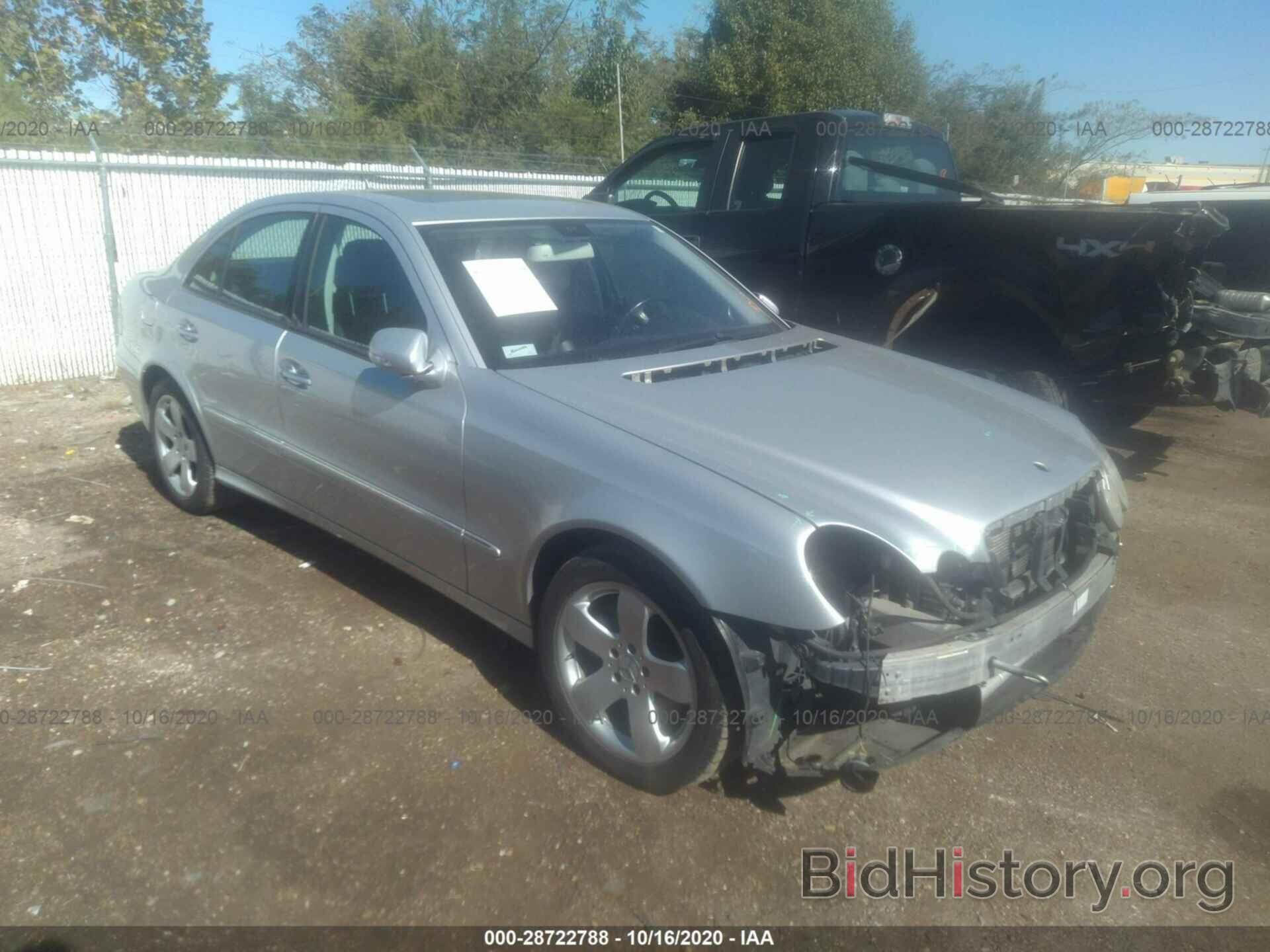 Photo WDBUF72X57A982002 - MERCEDES-BENZ E-CLASS 2007