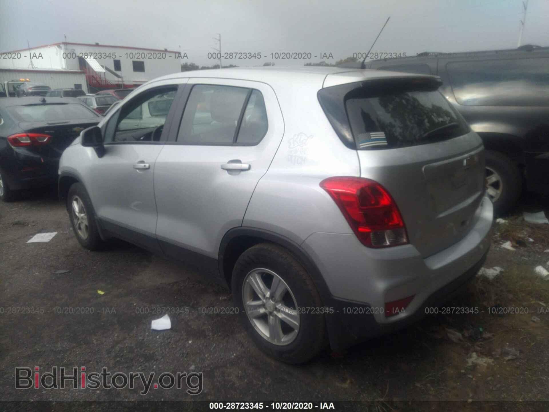 2019 CHEVROLET TRAX - VIN: 3GNCJKSB2KL189204 - Фото 3