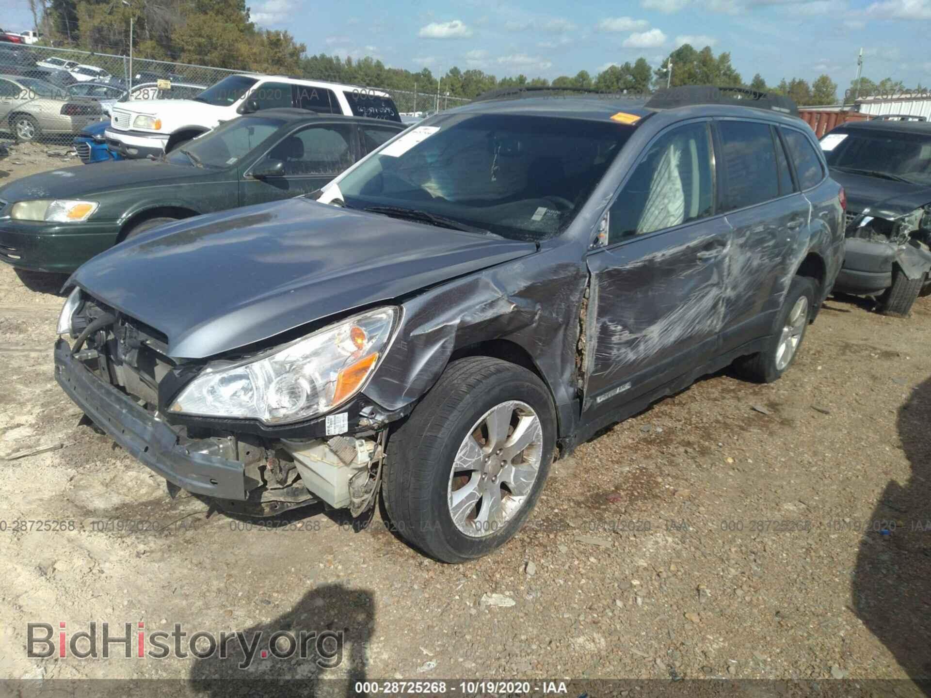 2011 SUBARU OUTBACK - VIN: 4S4BRBGC6B3418957 - Photo 2