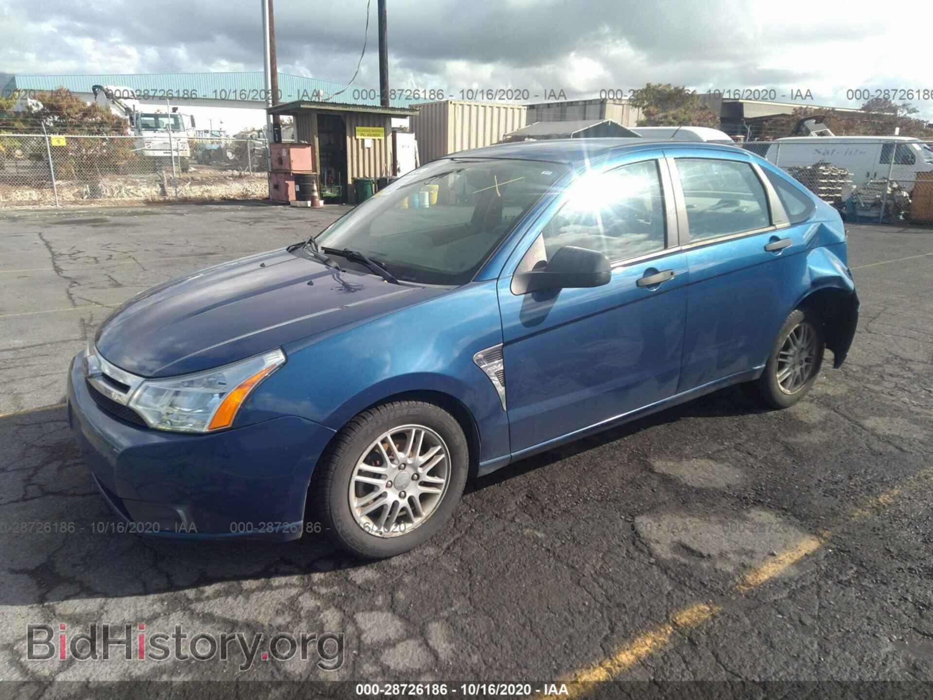 2008 FORD FOCUS - VIN: 1FAHP35N88W196174 - Фото 2