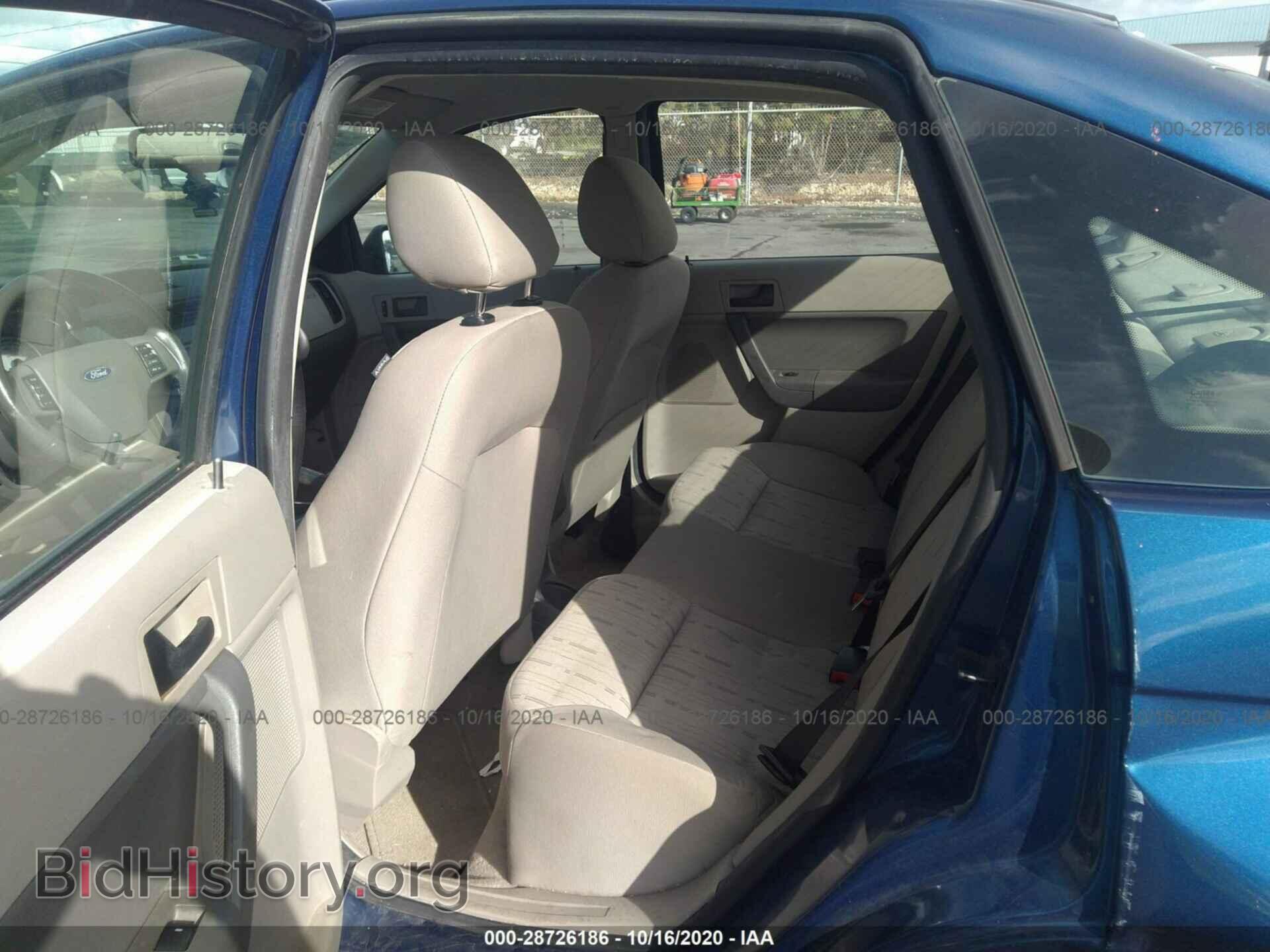 2008 FORD FOCUS - VIN: 1FAHP35N88W196174 - Фото 8