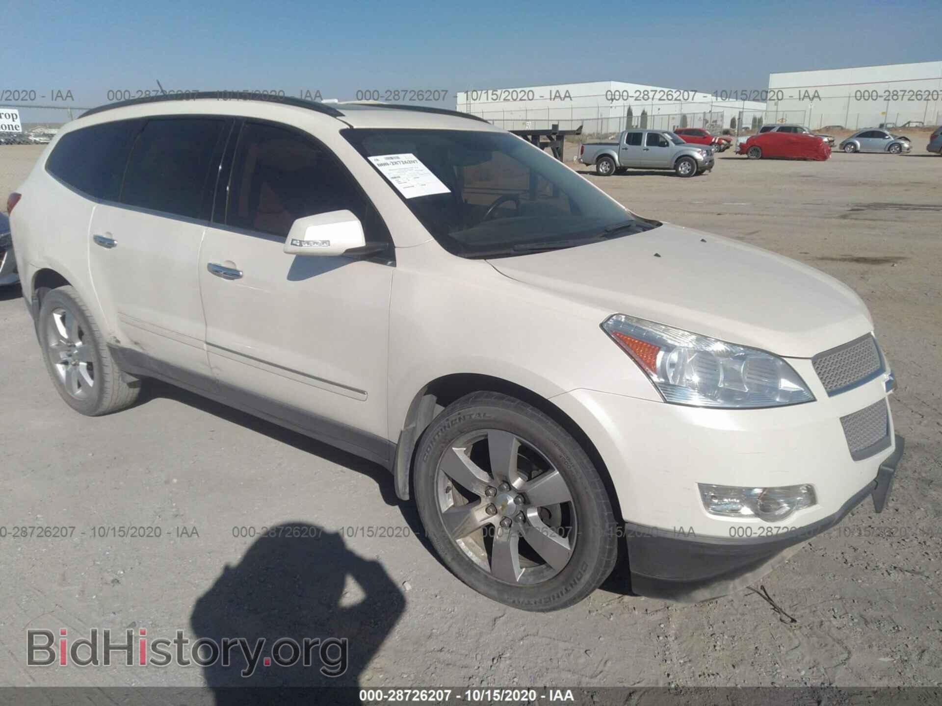 Фотография 1GNKRLED7BJ407328 - CHEVROLET TRAVERSE 2011