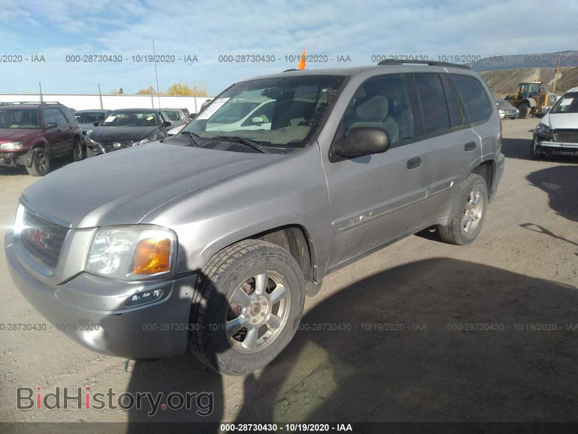 2004 GMC ENVOY - VIN: 1GKDT13S942346445 - Photo 2