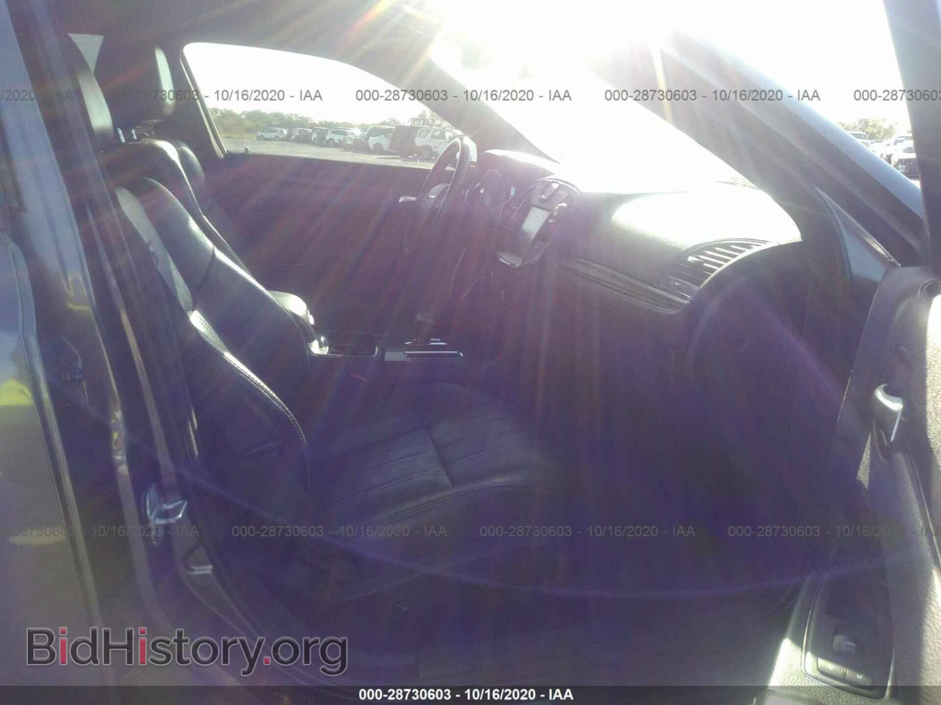 2014 CHRYSLER 300 - VIN: 2C3CCAGG0EH311867 - Фото 5