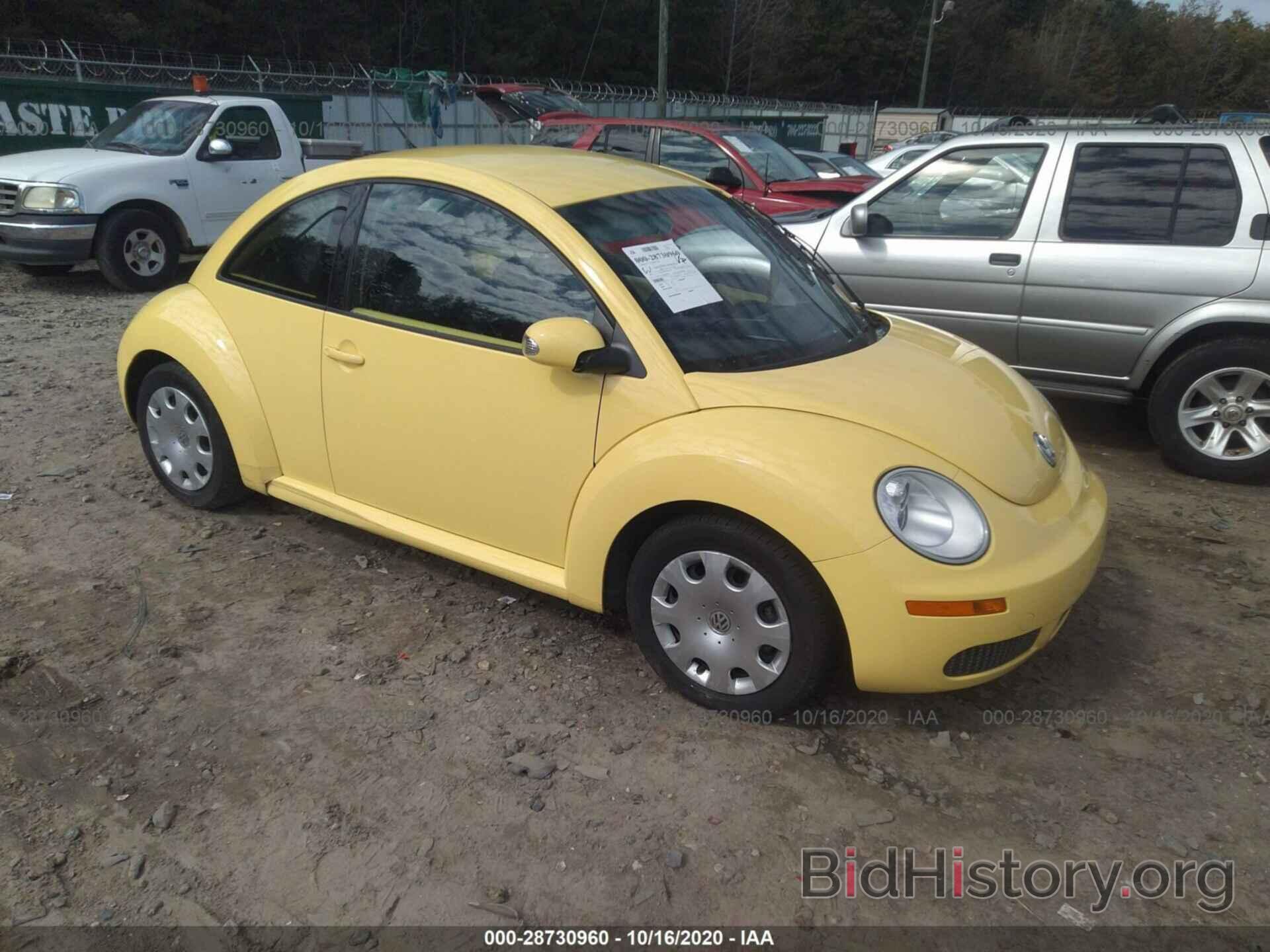 Photo 3VWPW3AG9AM010774 - VOLKSWAGEN NEW BEETLE COUPE 2010