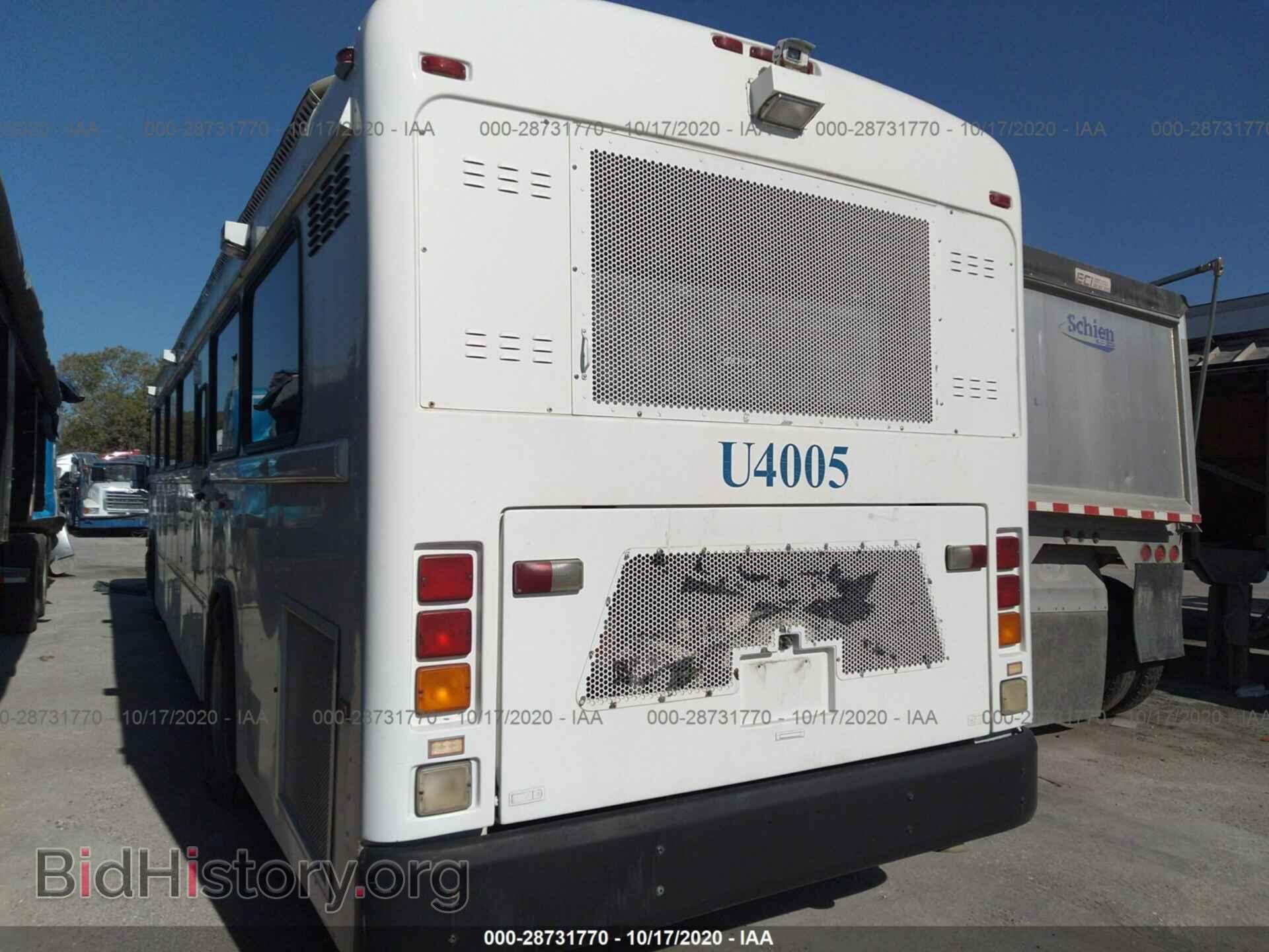 2004 BLUE BIRD BUS - VIN: 1BDGNBXA74F217099 - Фото 3