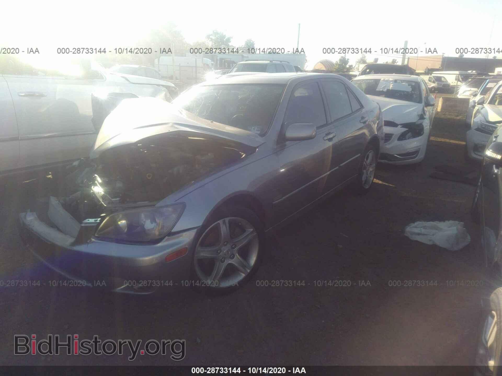 2004 LEXUS IS 300 - VIN: JTHBD192X40088616 - Фото 2