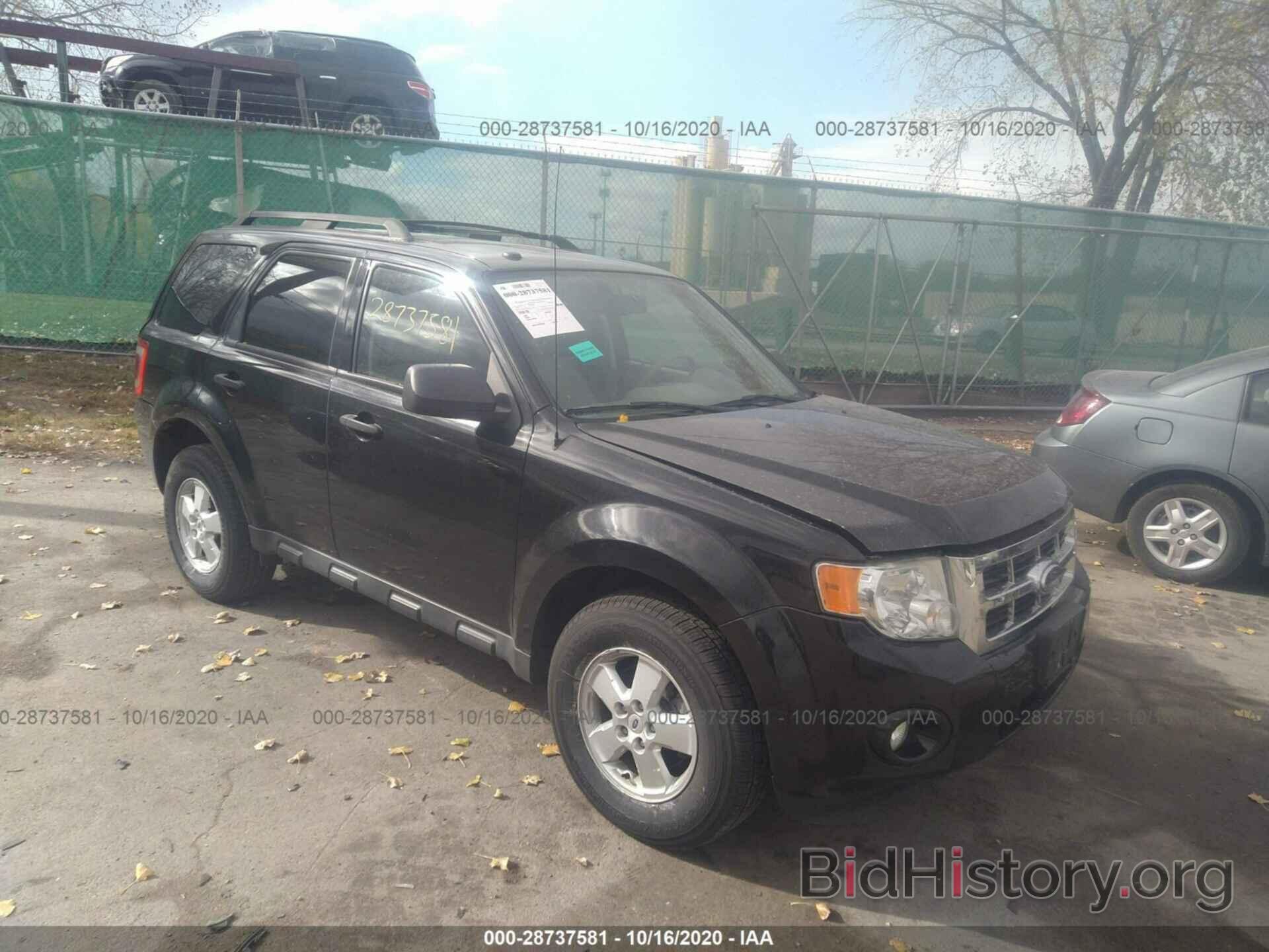 Photo 1FMCU0DG5AKA70071 - FORD ESCAPE 2010