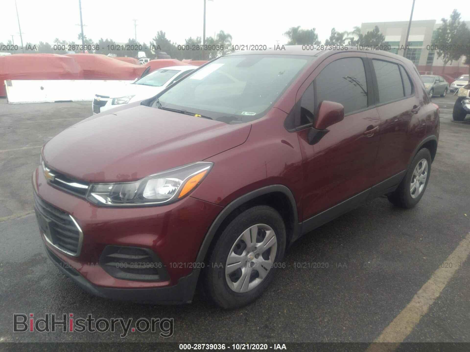 2017 CHEVROLET TRAX - VIN: 3GNCJKSB6HL275219 - Фото 2