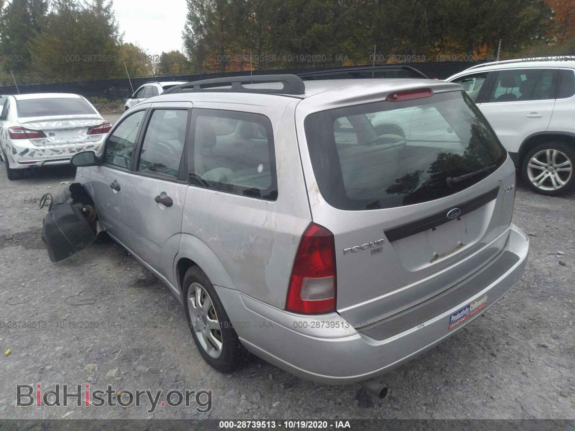 2005 FORD FOCUS - VIN: 1FAFP36NX5W275721 - Фото 3