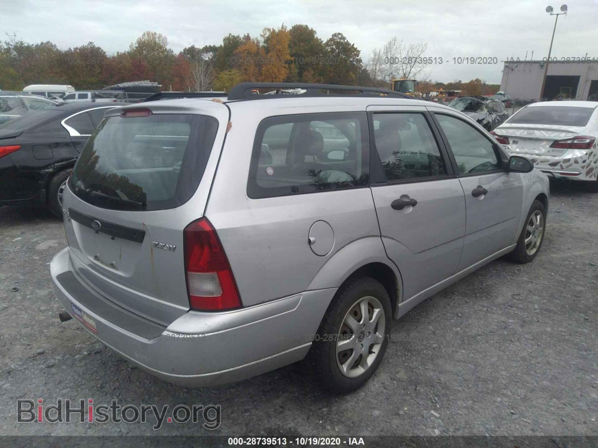 2005 FORD FOCUS - VIN: 1FAFP36NX5W275721 - Фото 4